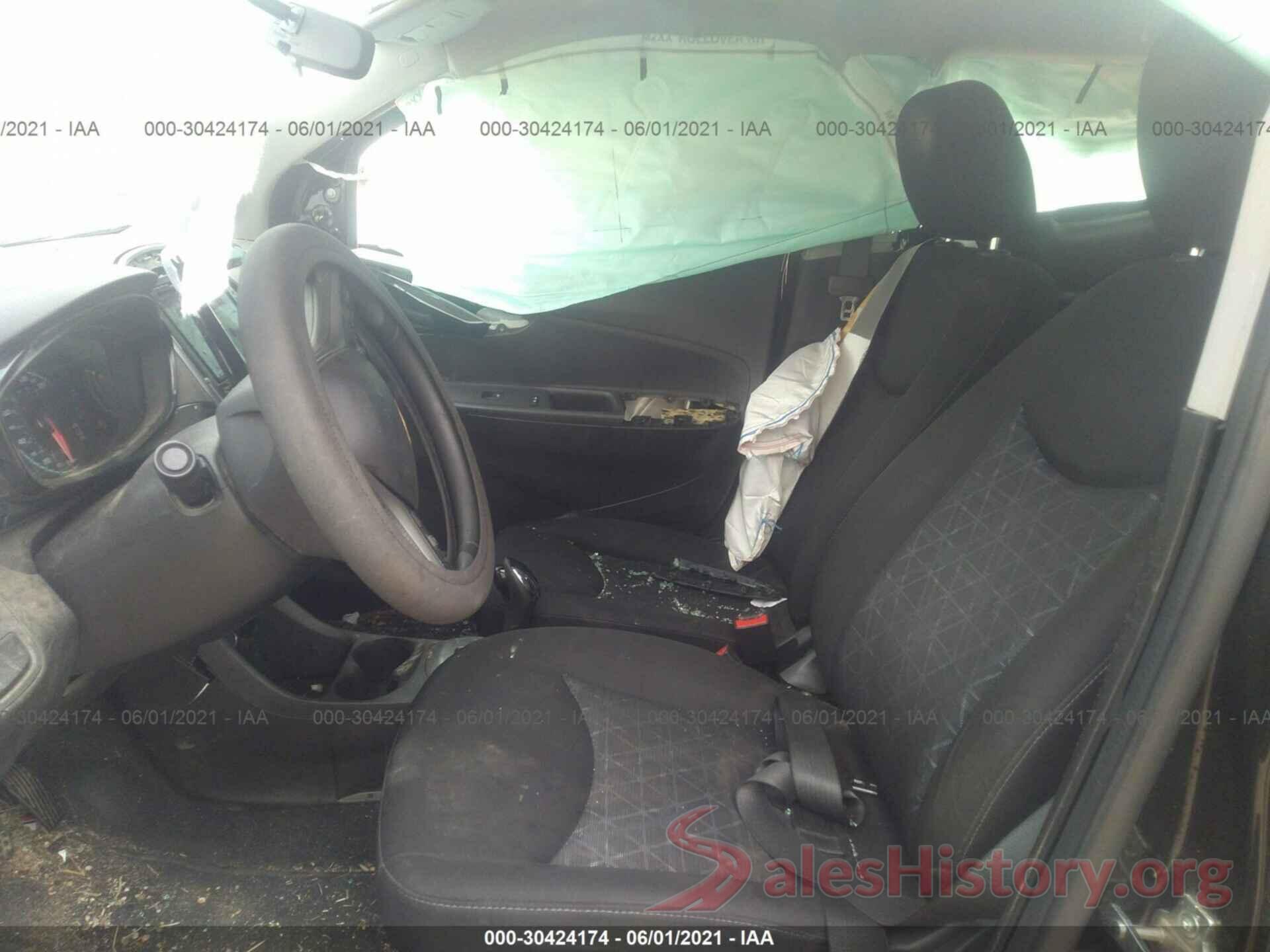 KL8CD6SA5KC729910 2019 CHEVROLET SPARK