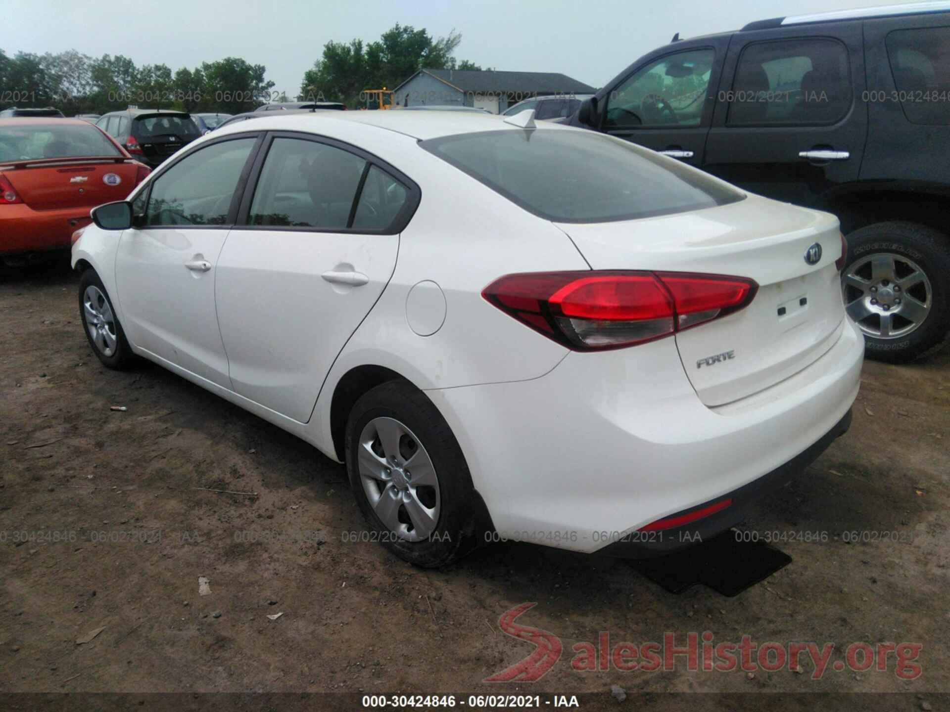 3KPFK4A74JE233301 2018 KIA FORTE