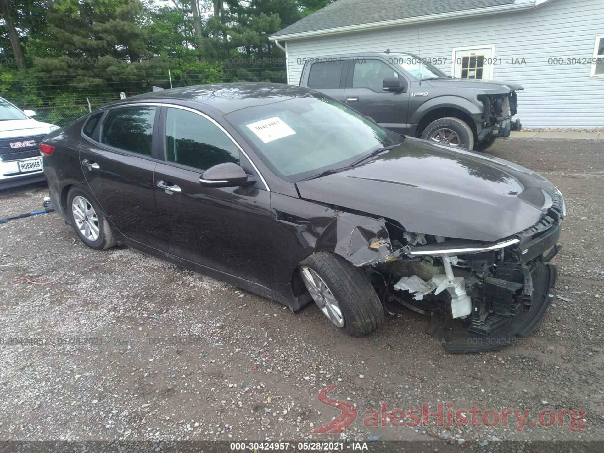 KNAGT4L30J5235762 2018 KIA OPTIMA