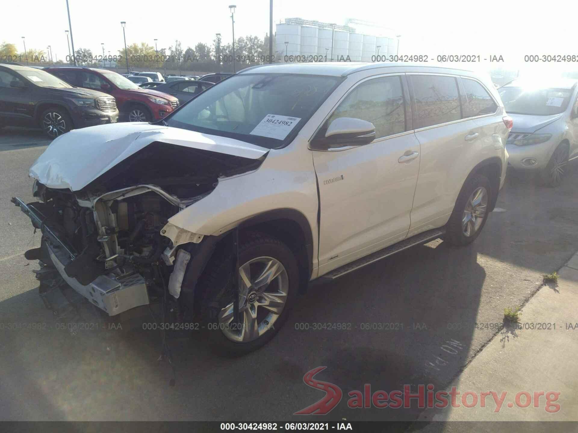 5TDDGRFHXJS048005 2018 TOYOTA HIGHLANDER