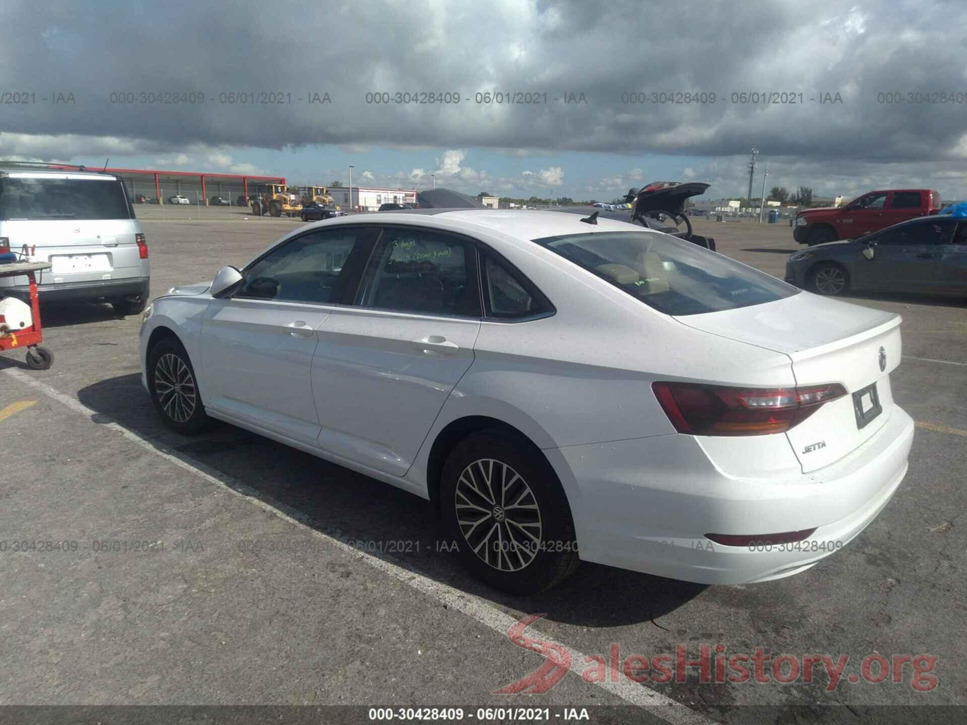 3VWCB7BU2KM267993 2019 VOLKSWAGEN JETTA