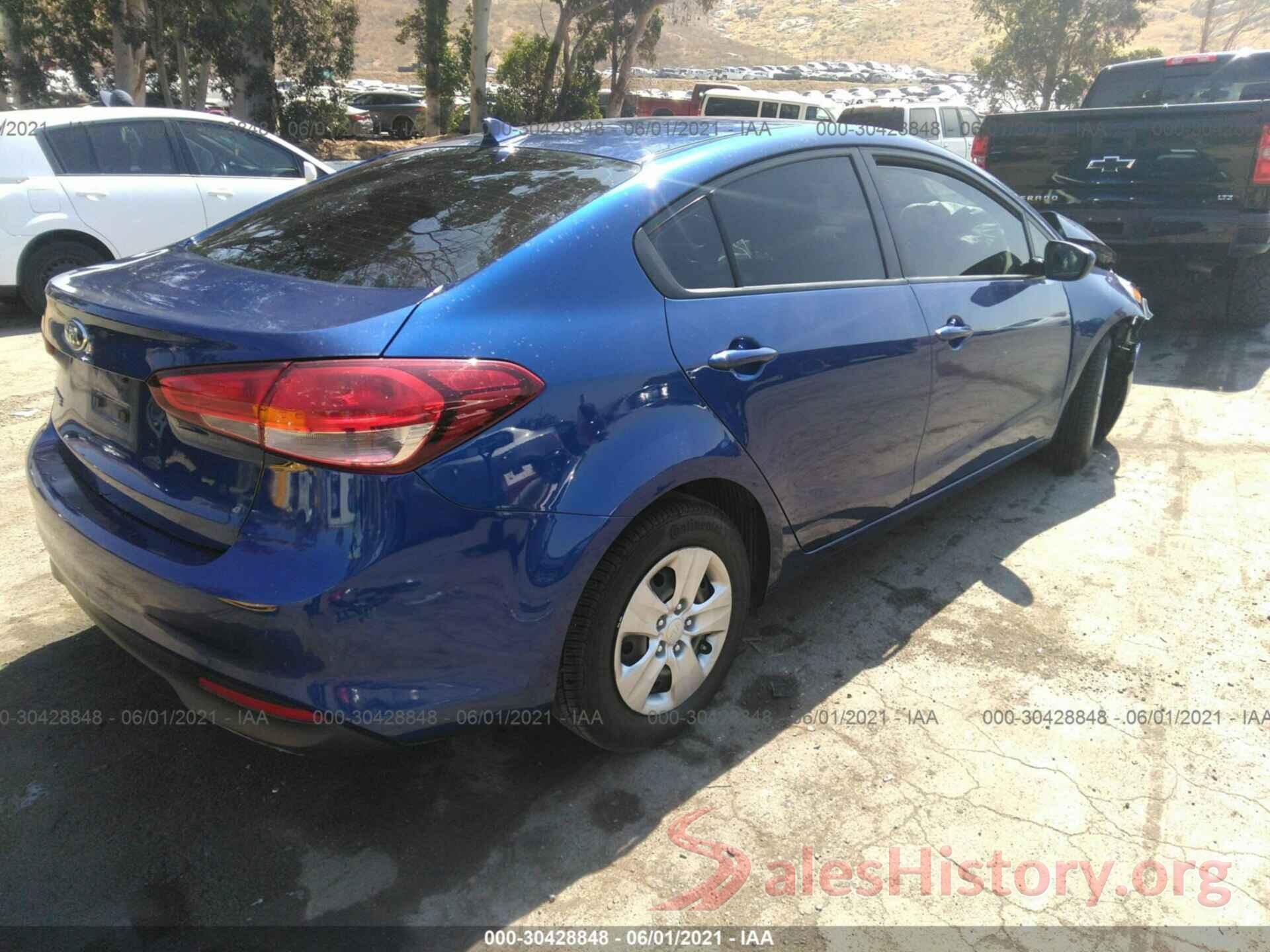 3KPFK4A70JE213904 2018 KIA FORTE