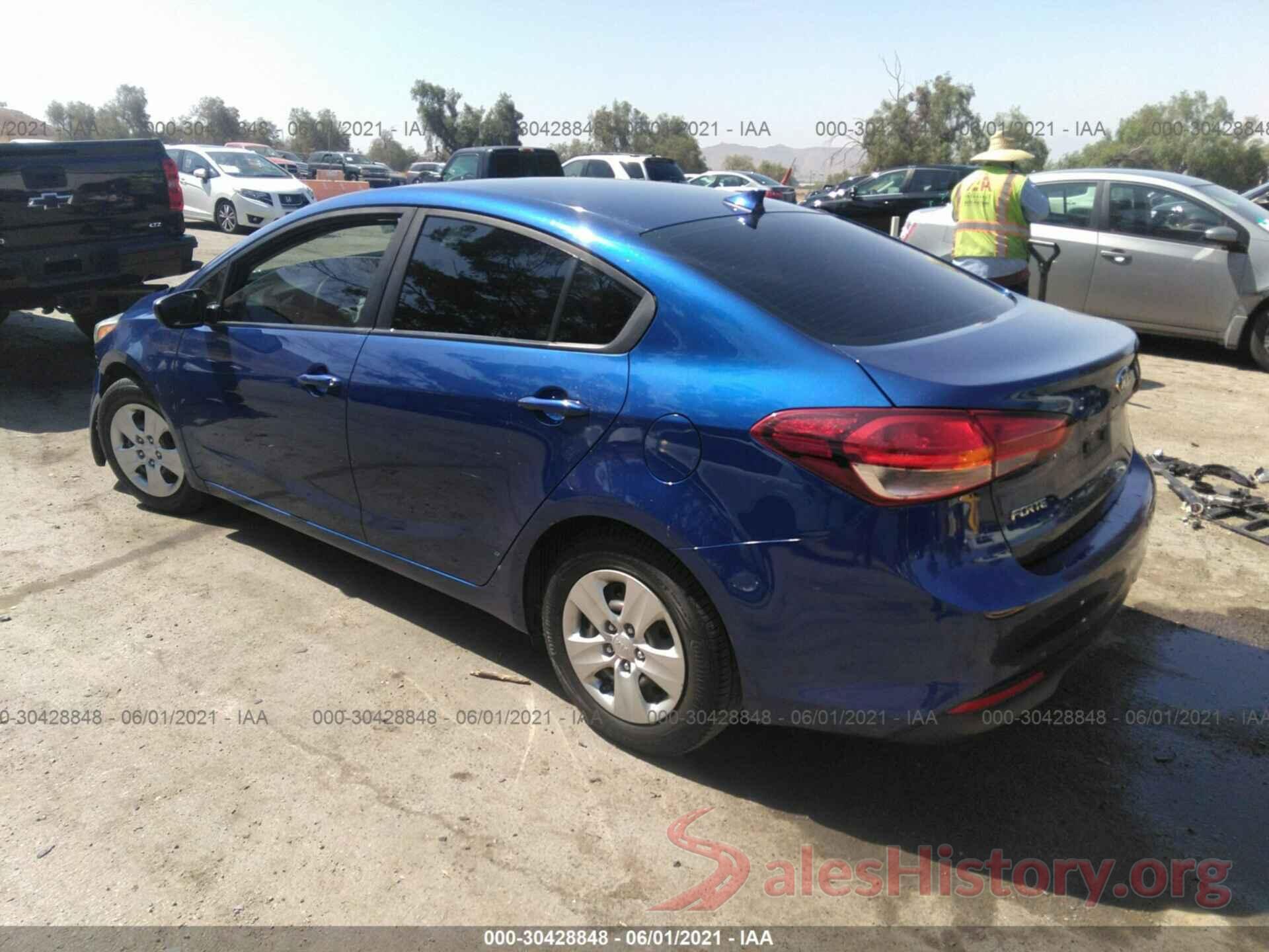 3KPFK4A70JE213904 2018 KIA FORTE