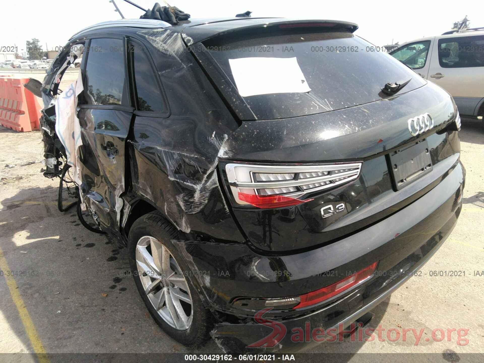 WA1BCCFS5JR000674 2018 AUDI Q3