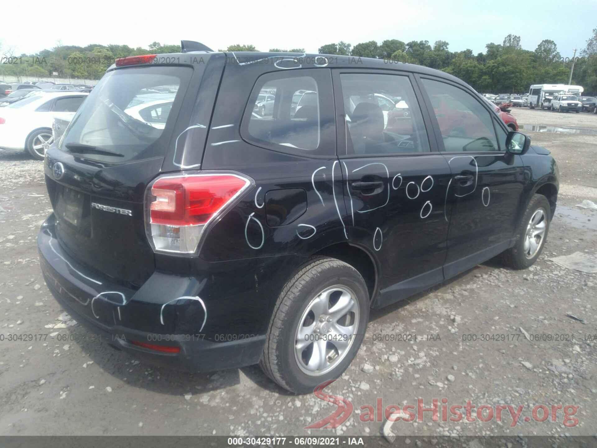 JF2SJAAC4JH593967 2018 SUBARU FORESTER