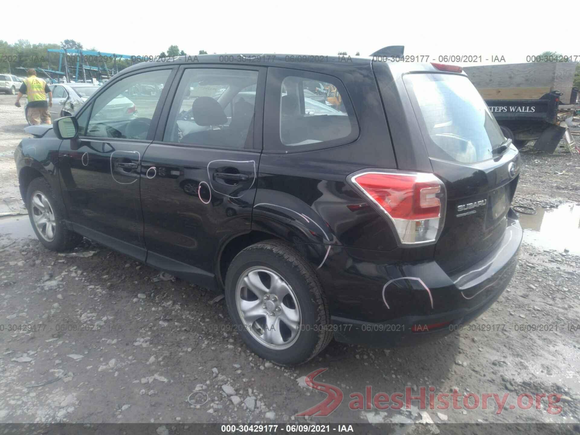 JF2SJAAC4JH593967 2018 SUBARU FORESTER