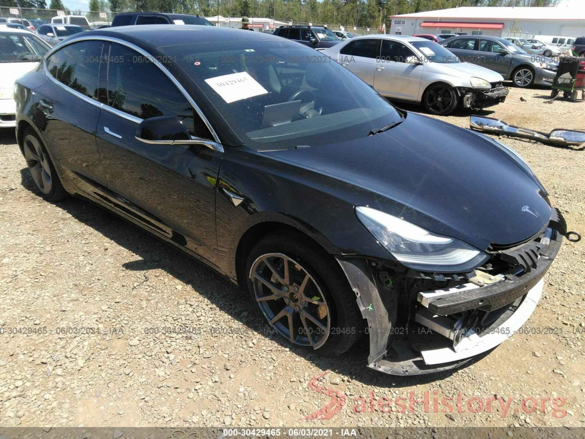 5YJ3E1EB8JF112532 2018 TESLA MODEL 3