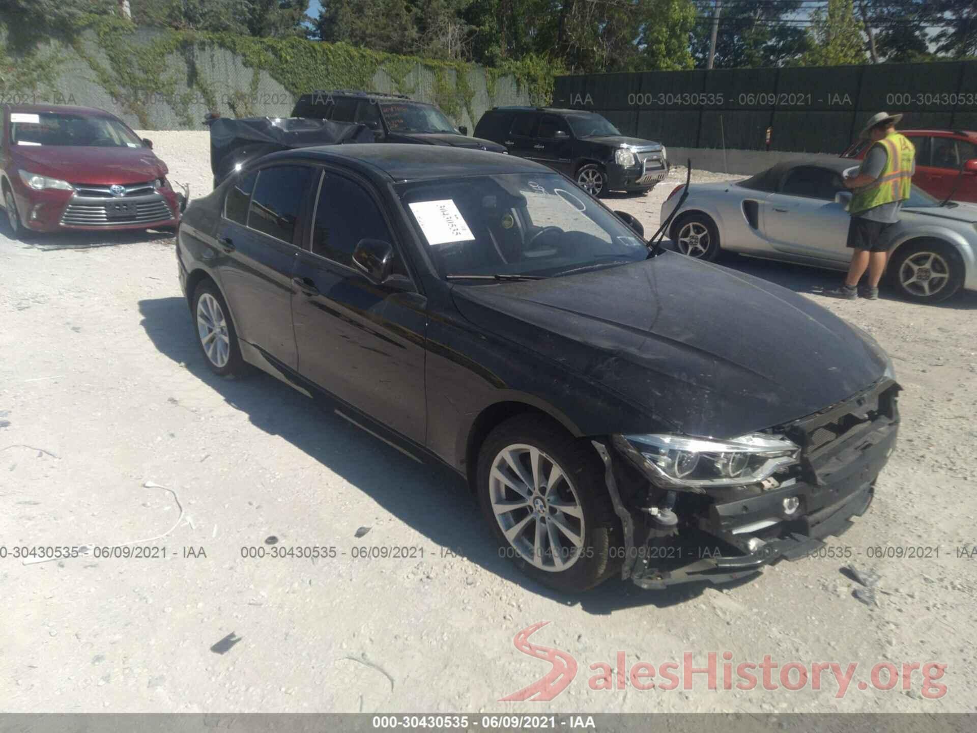 WBA8E5G5XJNV01949 2018 BMW 3 SERIES