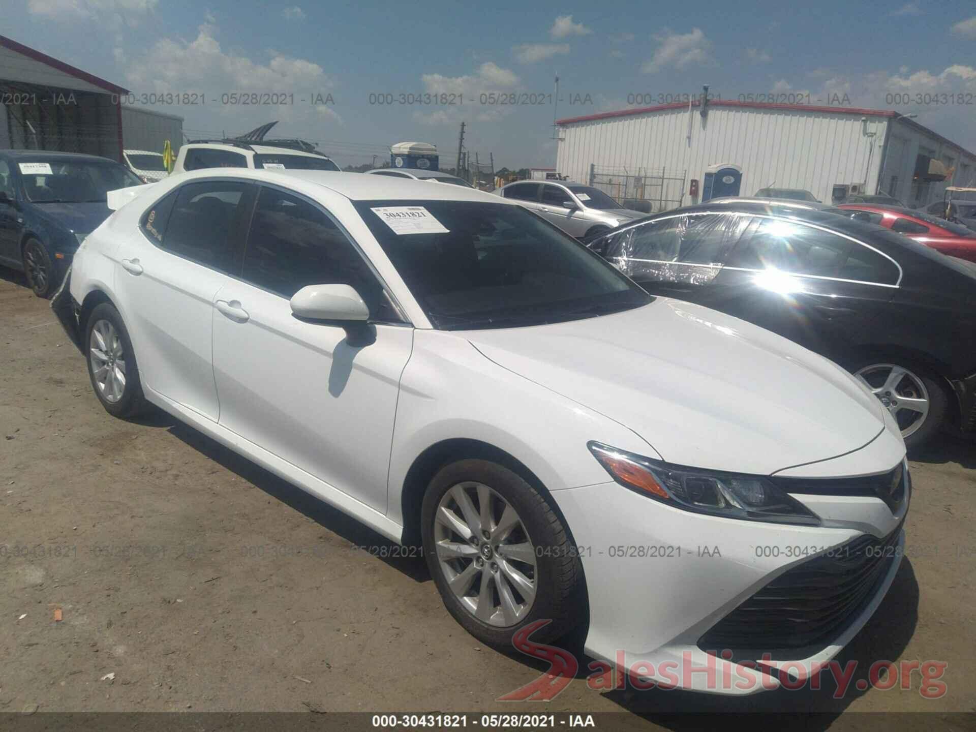 4T1B11HK3JU508048 2018 TOYOTA CAMRY