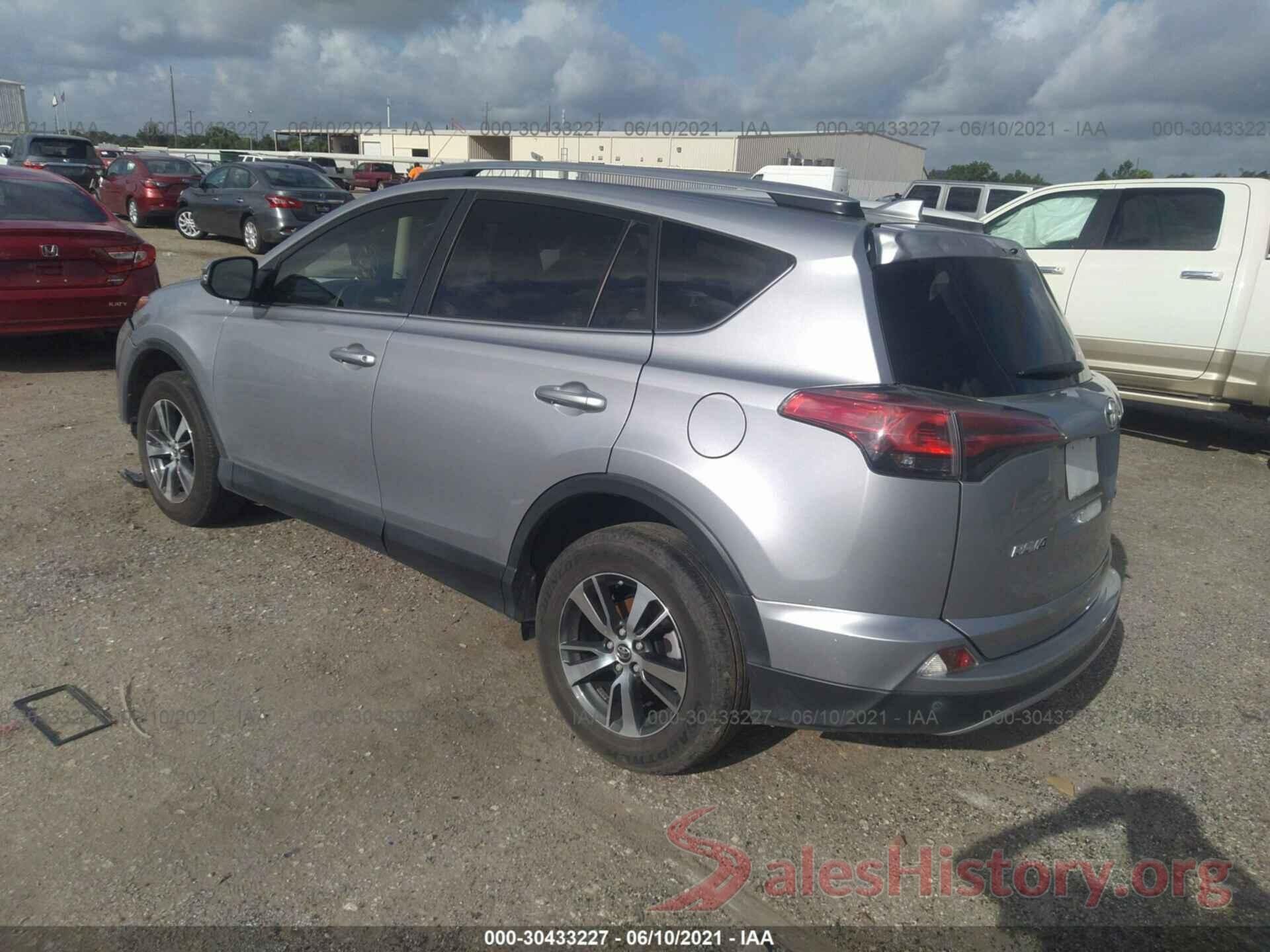 JTMWFREV1JD115086 2018 TOYOTA RAV4