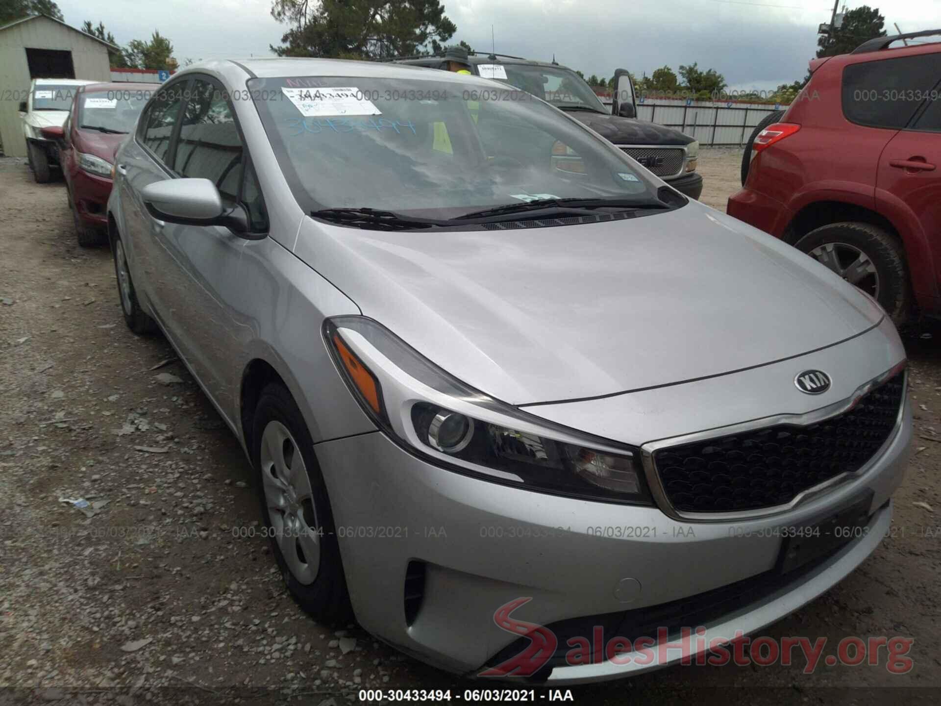 3KPFK4A7XJE230905 2018 KIA FORTE