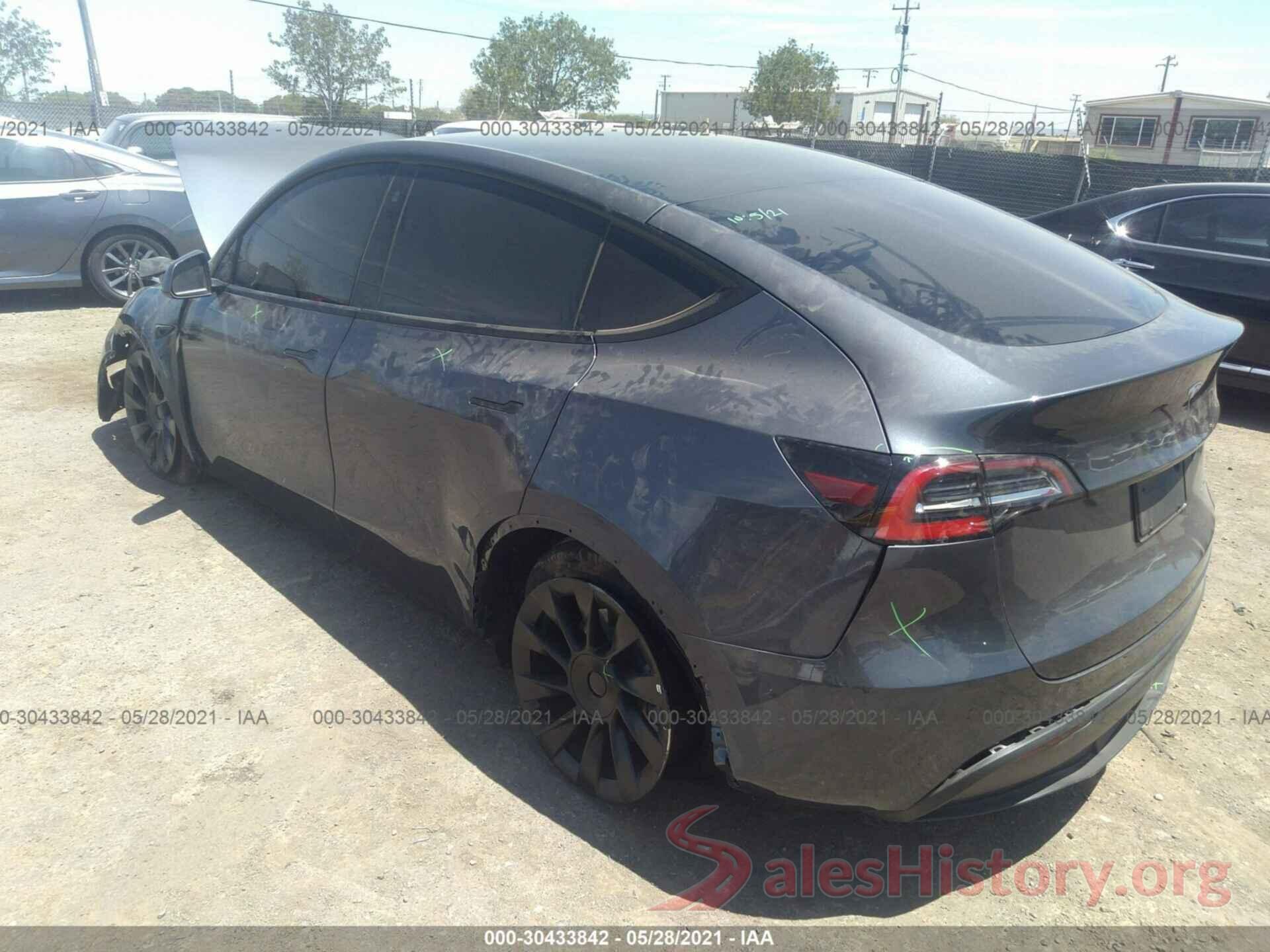 5YJYGDEE3MF139069 2021 TESLA MODEL Y