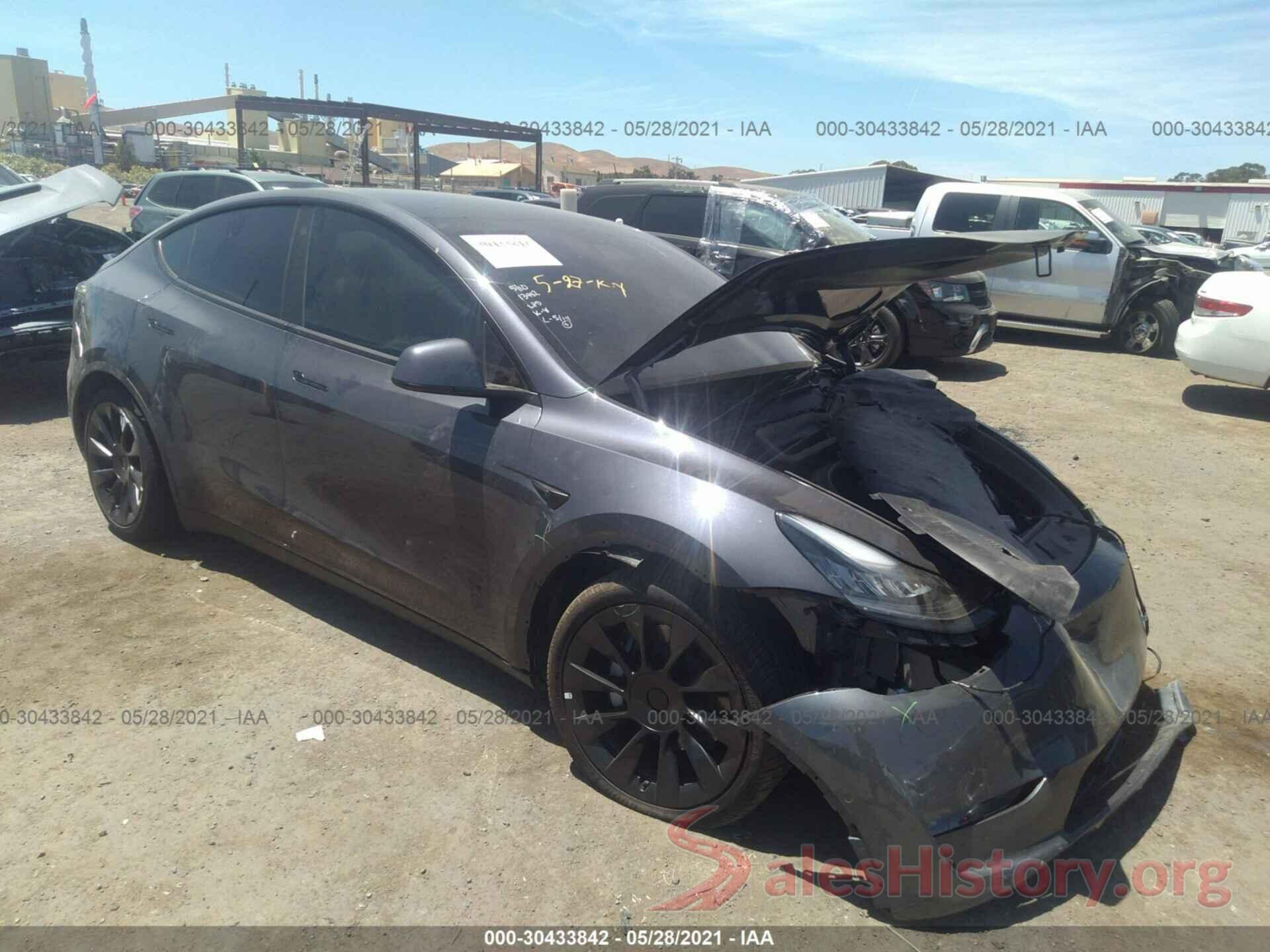 5YJYGDEE3MF139069 2021 TESLA MODEL Y