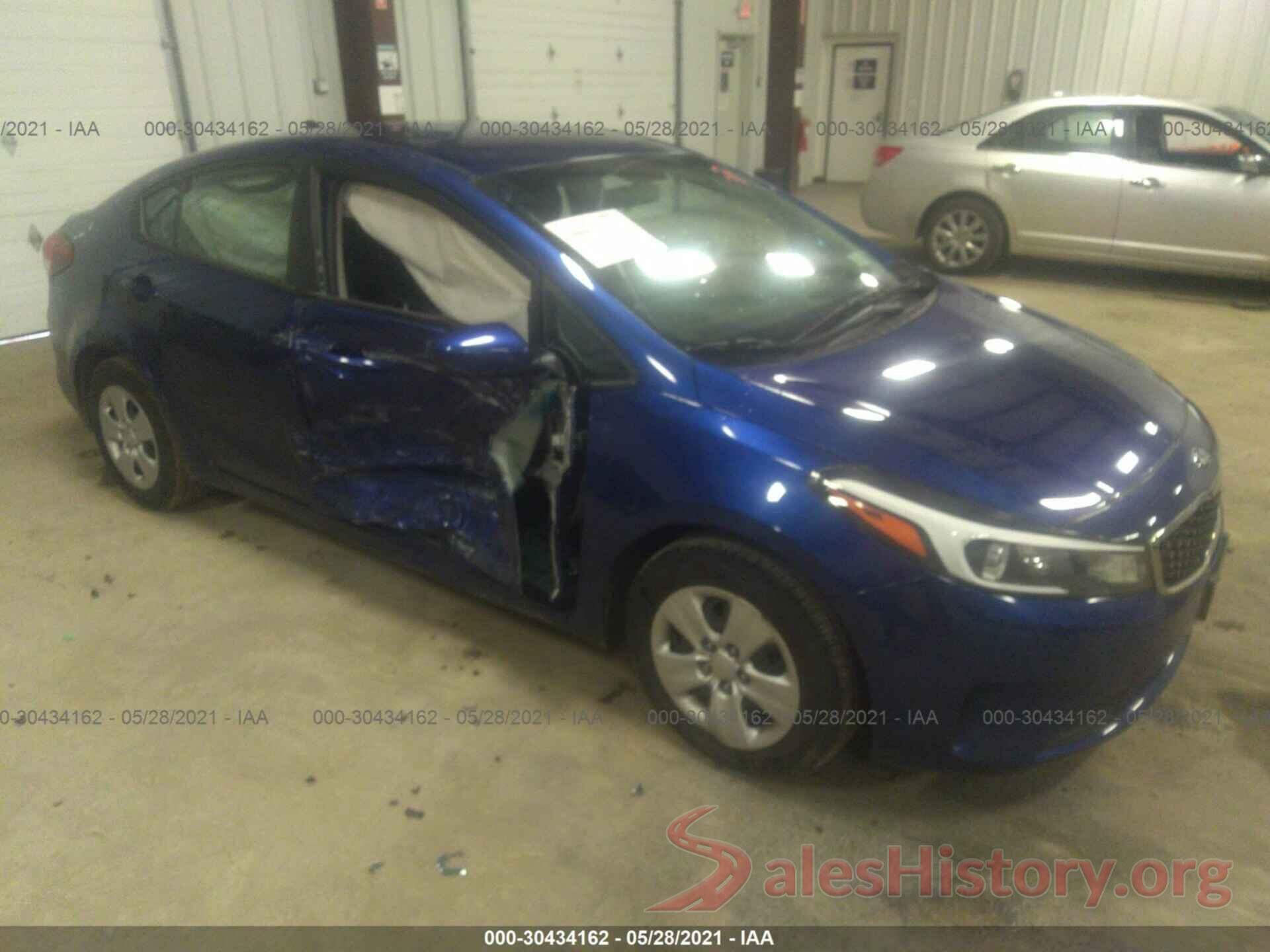 3KPFK4A72JE190898 2018 KIA FORTE