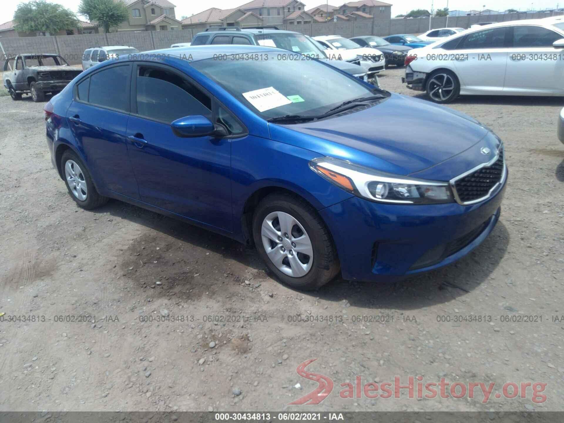 3KPFK4A74JE192863 2018 KIA FORTE