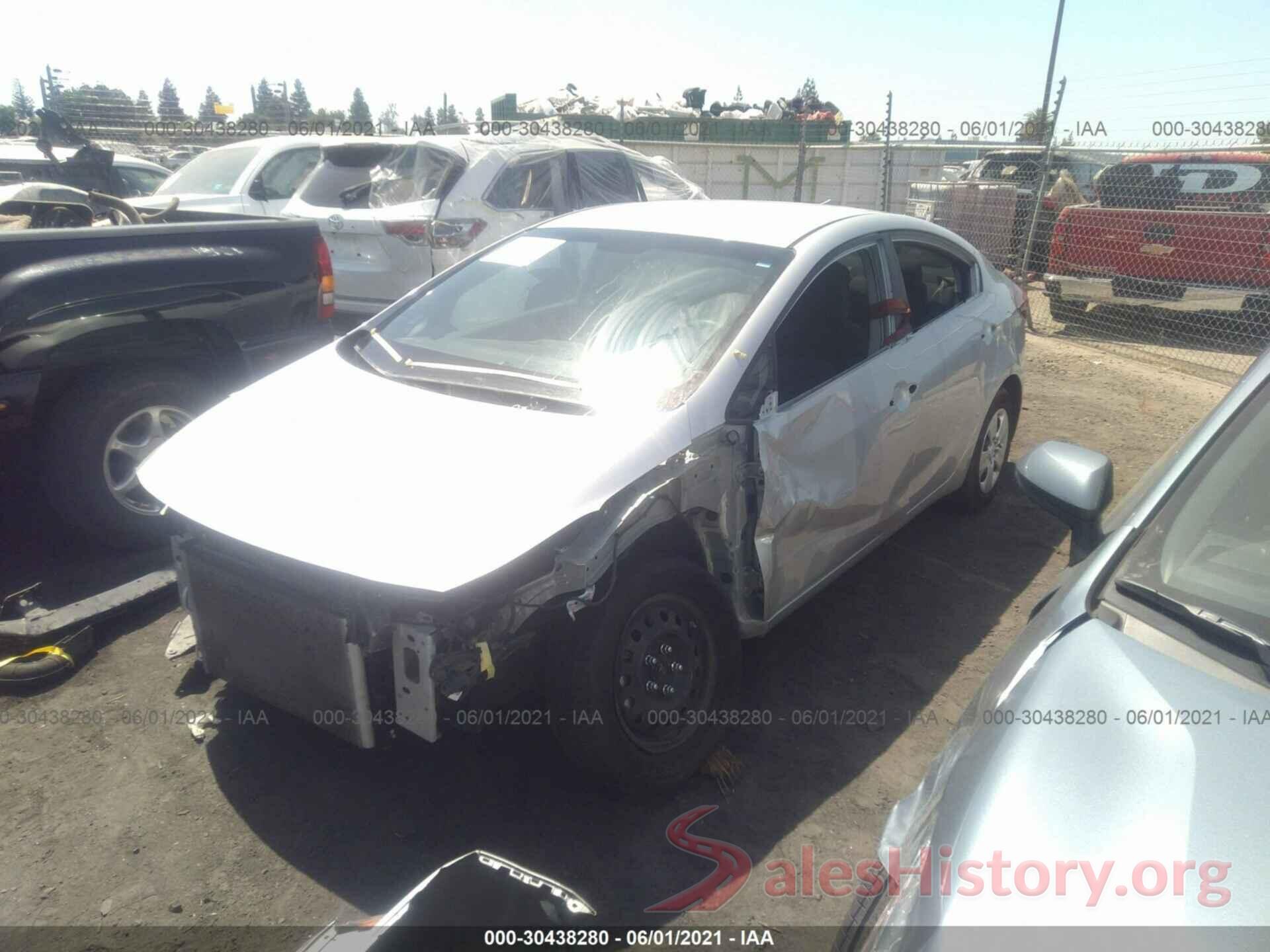 3KPFL4A73JE201307 2018 KIA FORTE