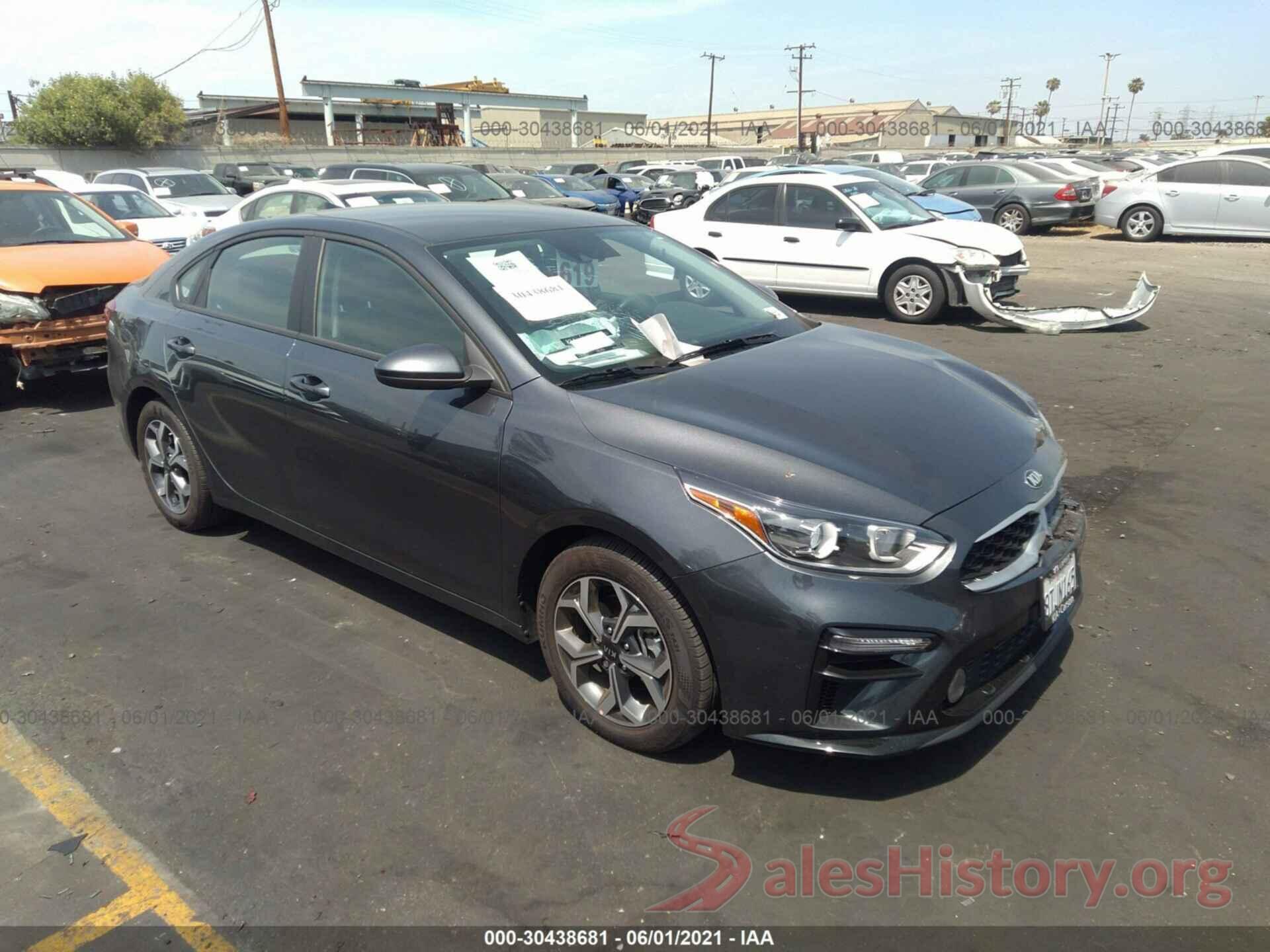 3KPF24AD1ME292333 2021 KIA FORTE