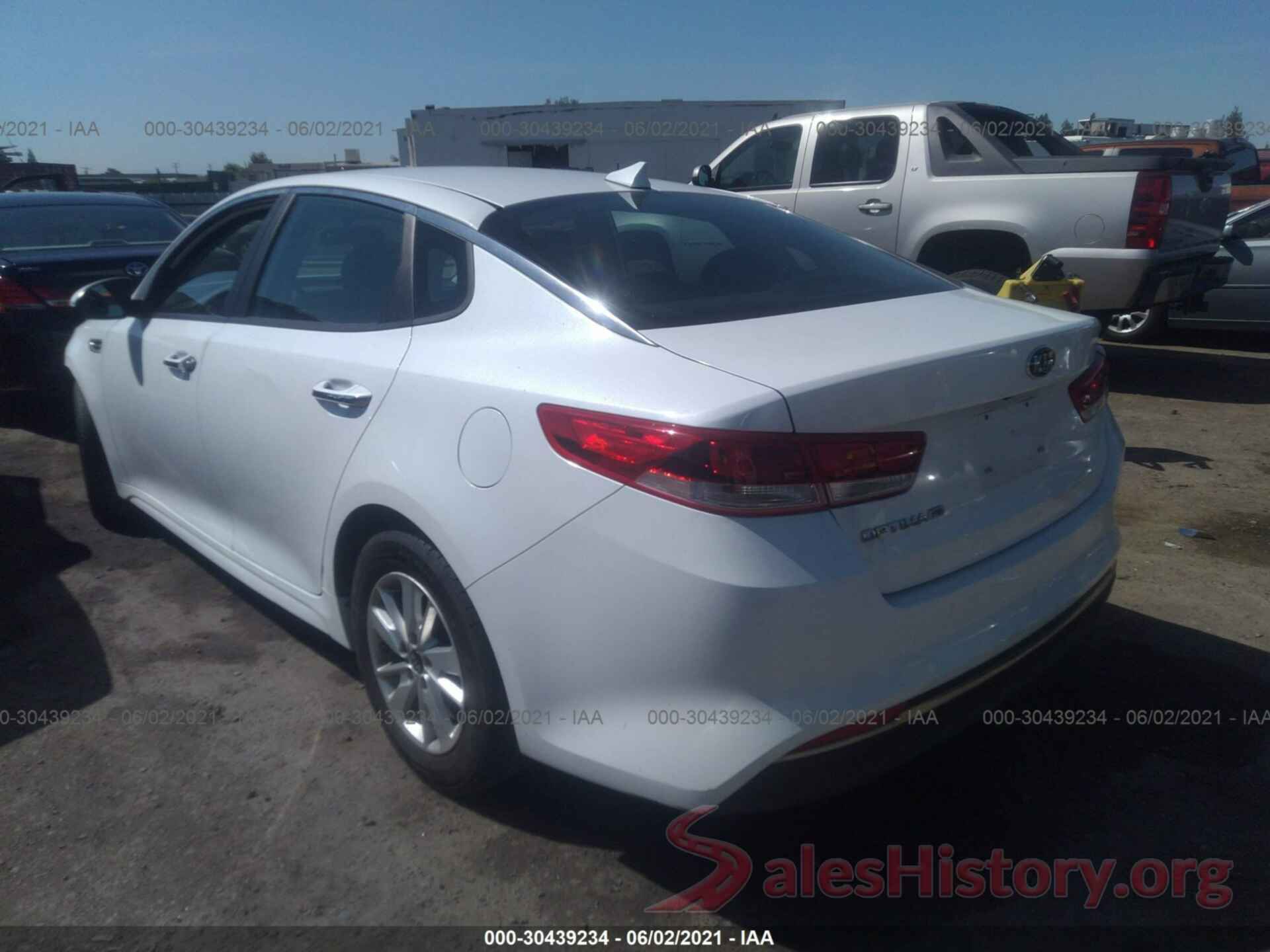 5XXGT4L35HG128425 2017 KIA OPTIMA