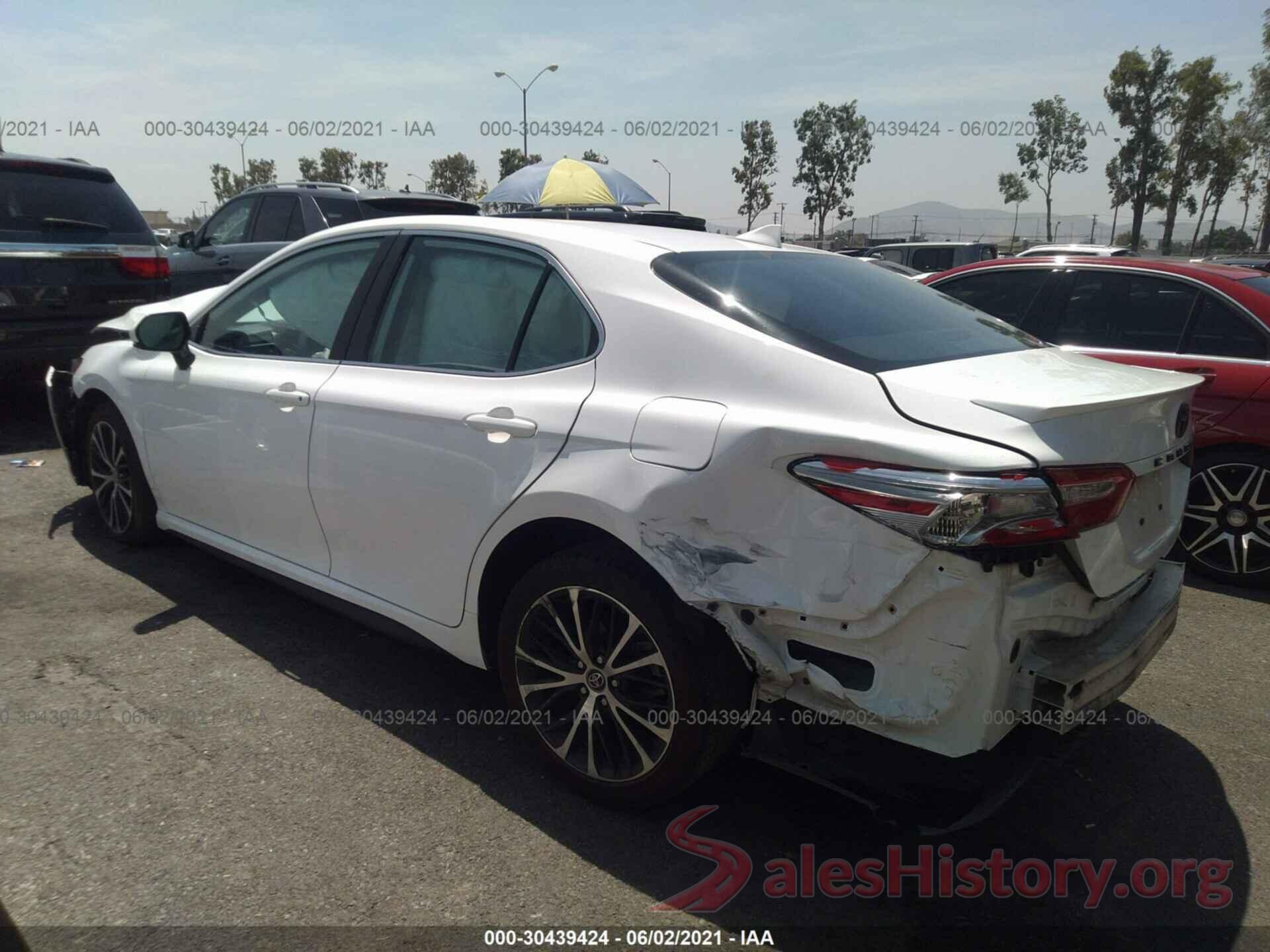 4T1B11HK3KU828942 2019 TOYOTA CAMRY