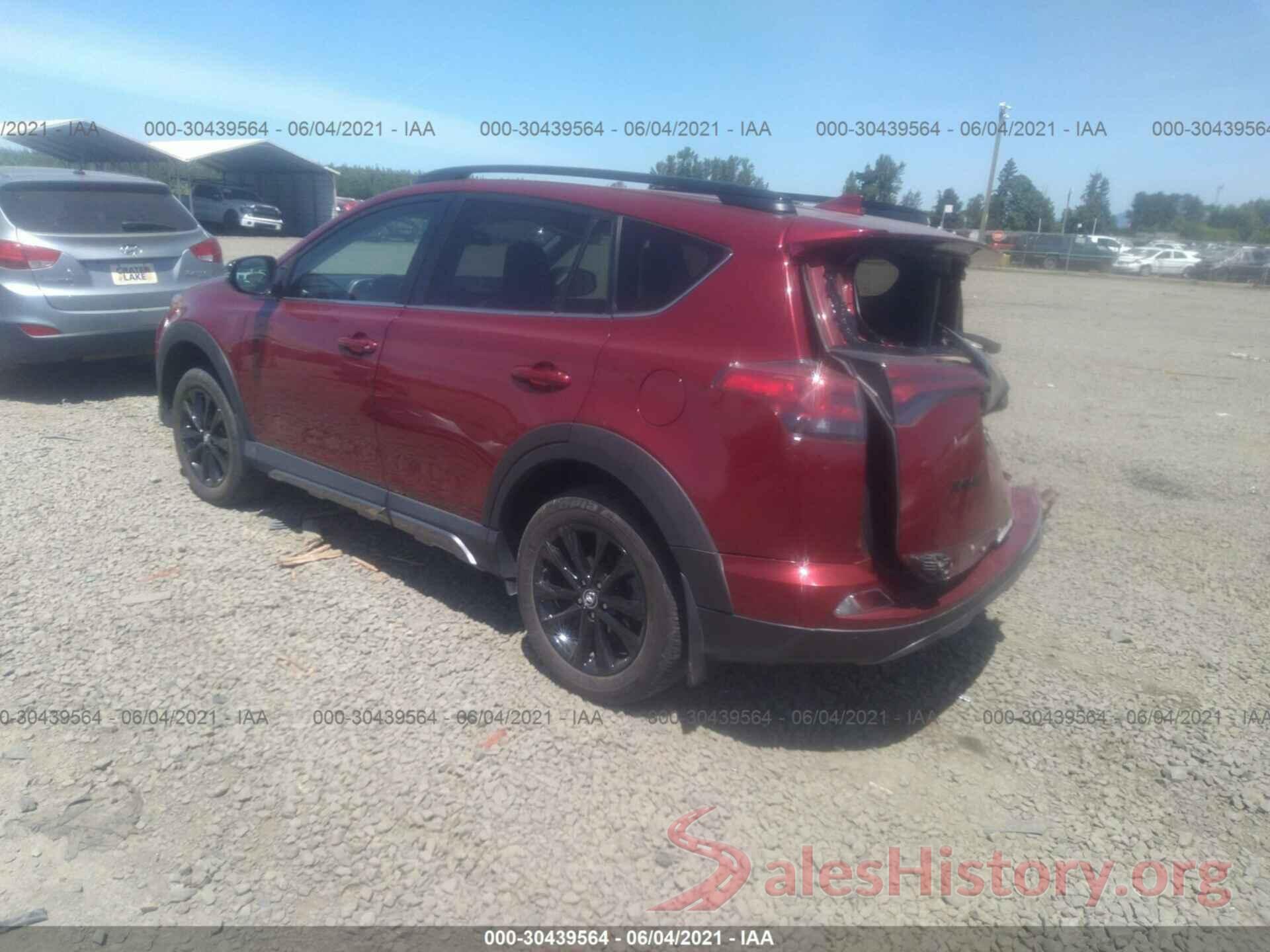 2T3RFREV1JW744119 2018 TOYOTA RAV4