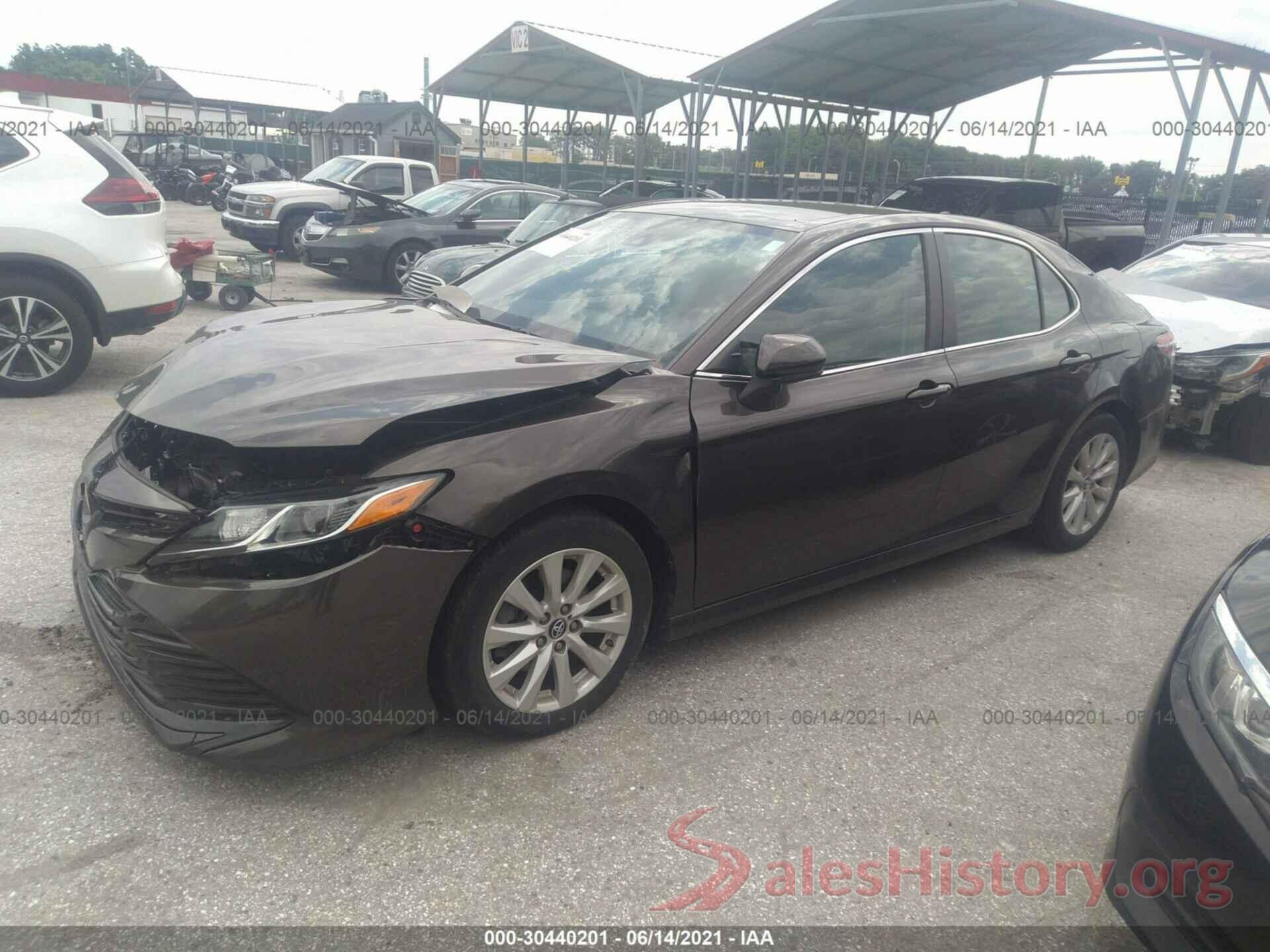 4T1B11HK8KU710112 2019 TOYOTA CAMRY