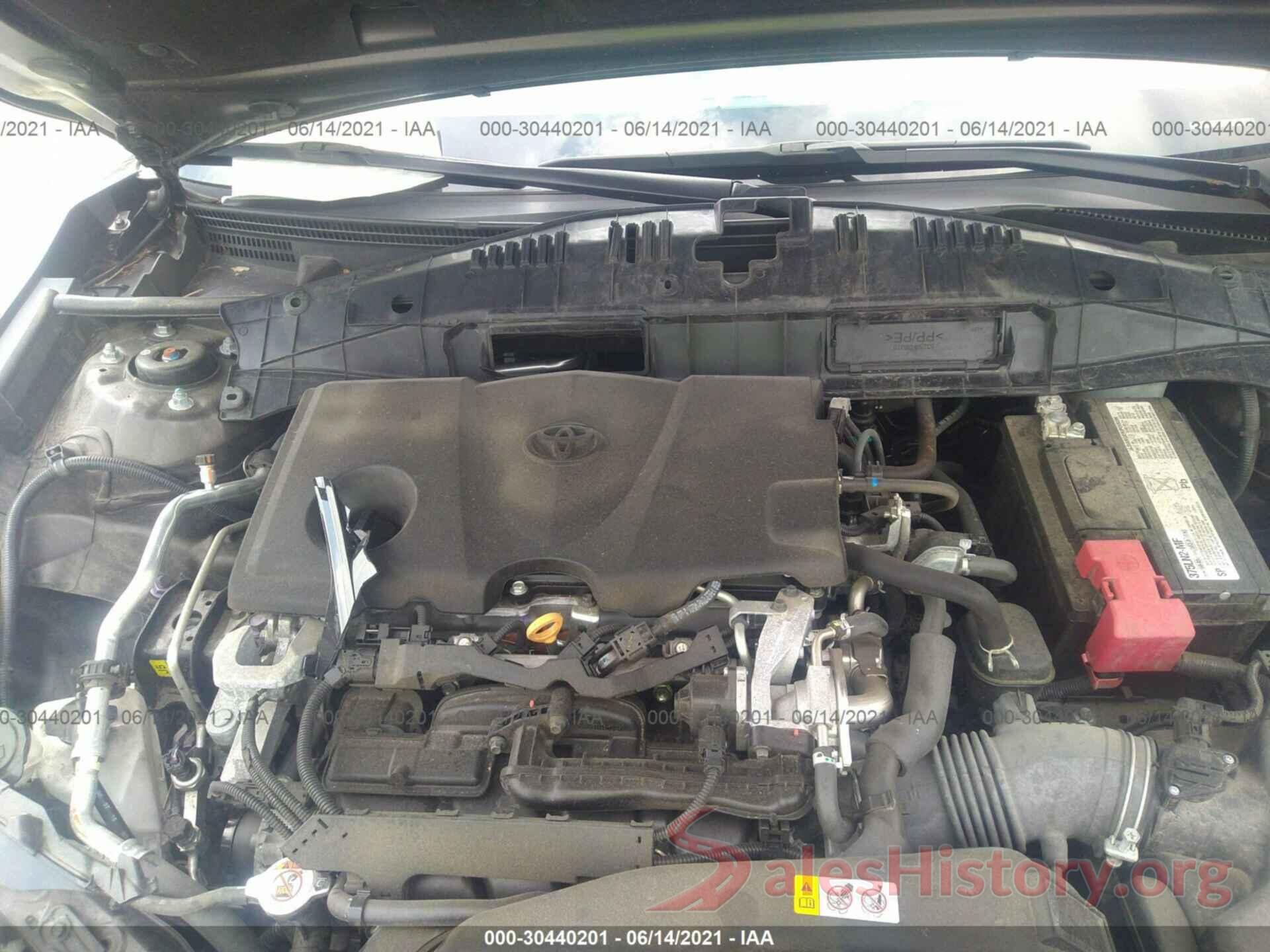 4T1B11HK8KU710112 2019 TOYOTA CAMRY