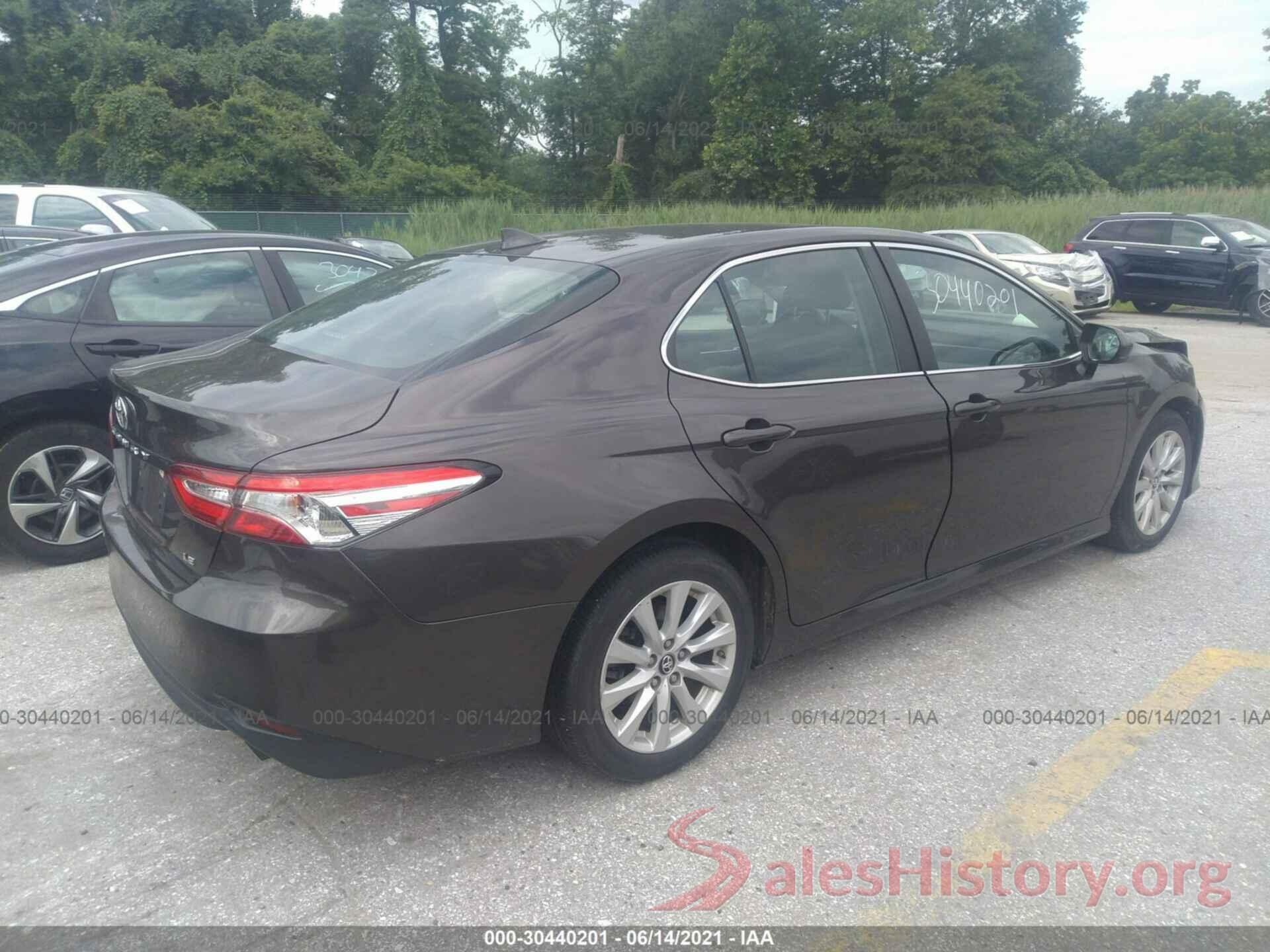 4T1B11HK8KU710112 2019 TOYOTA CAMRY