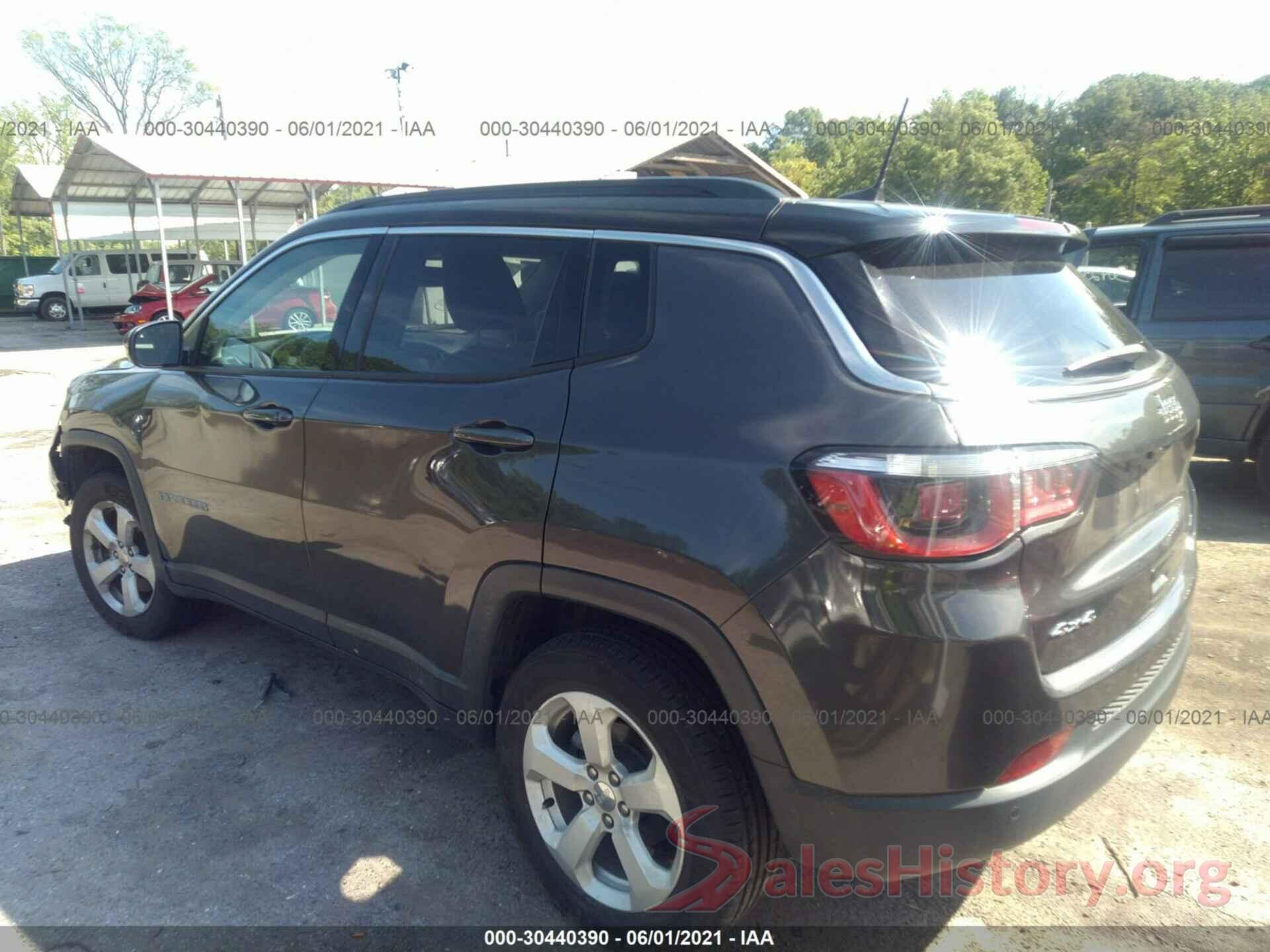 3C4NJDBB1JT115784 2018 JEEP COMPASS