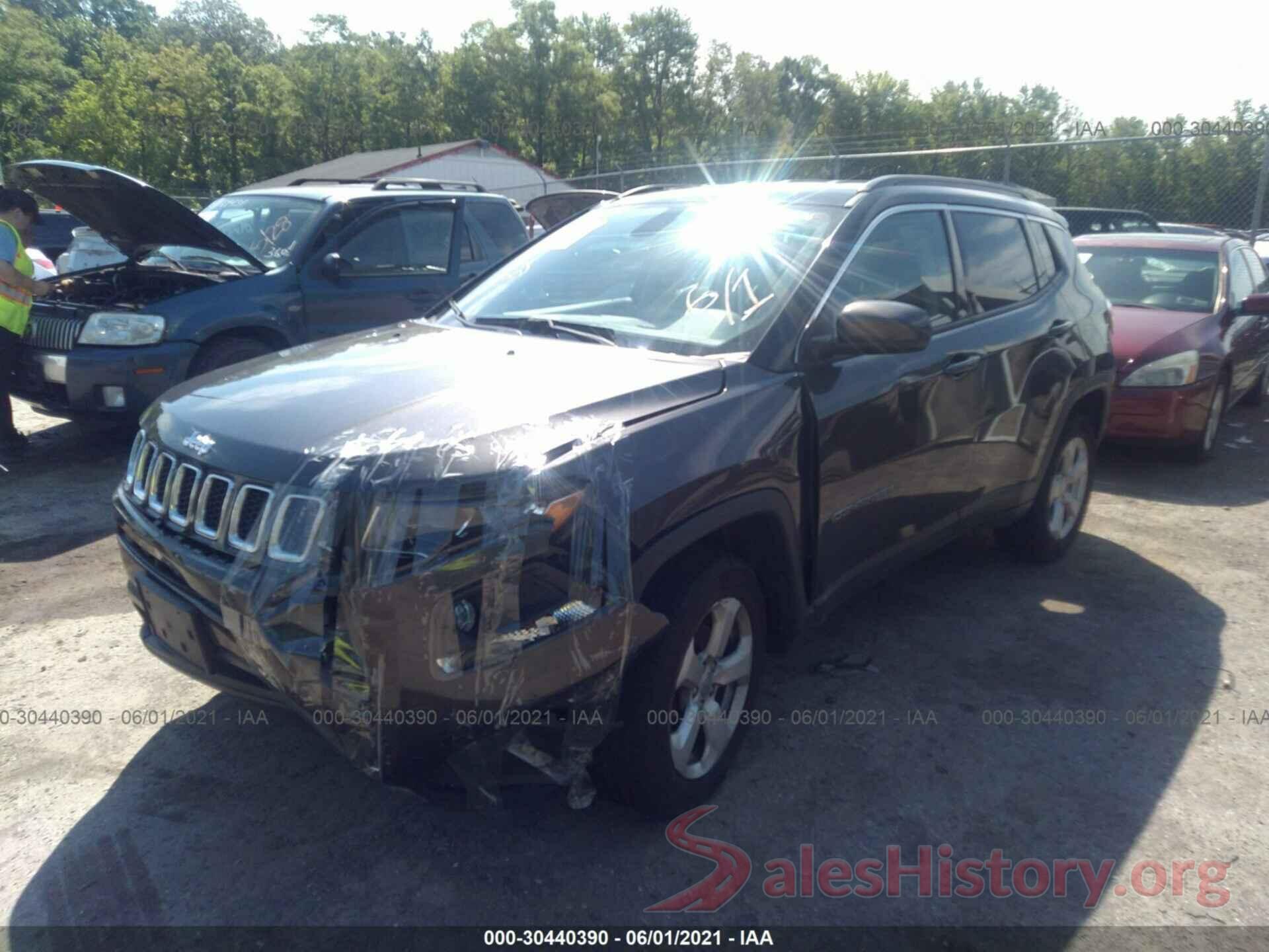 3C4NJDBB1JT115784 2018 JEEP COMPASS