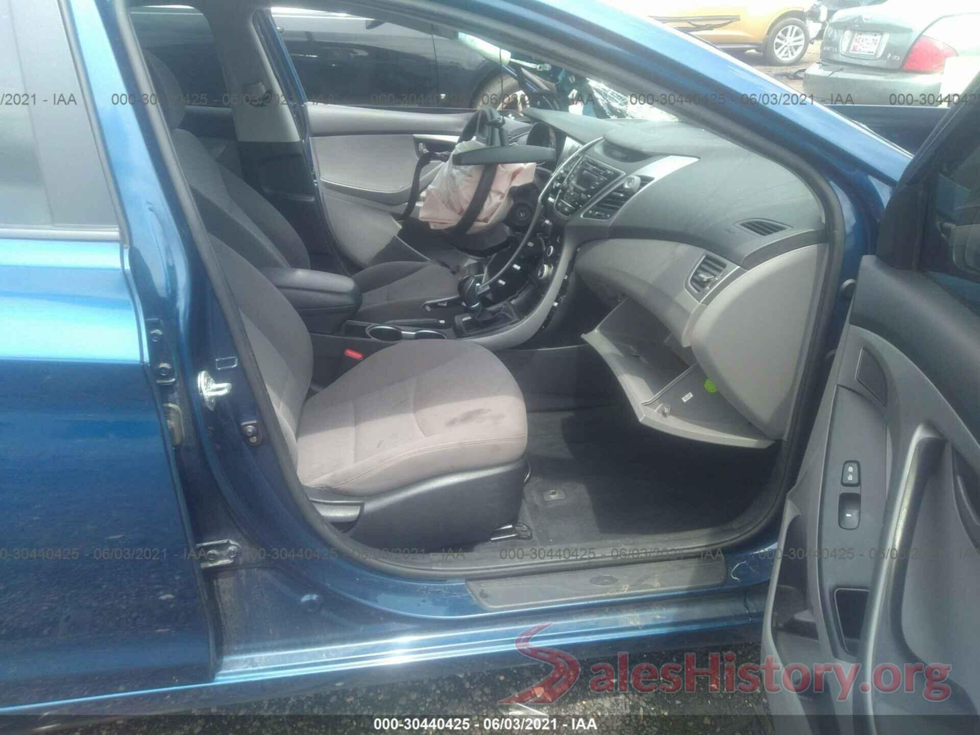 KMHDH4AE8GU517587 2016 HYUNDAI ELANTRA