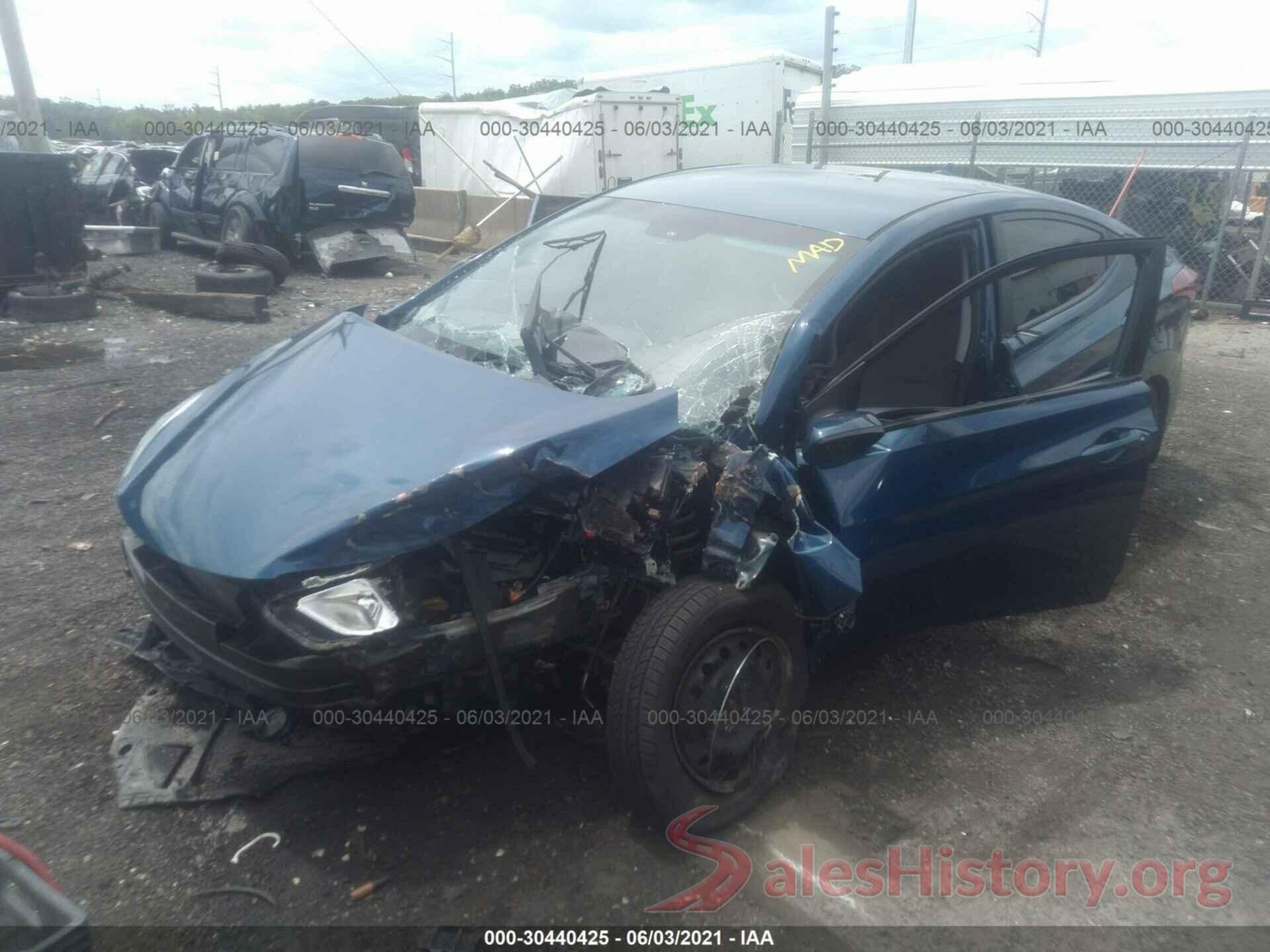 KMHDH4AE8GU517587 2016 HYUNDAI ELANTRA