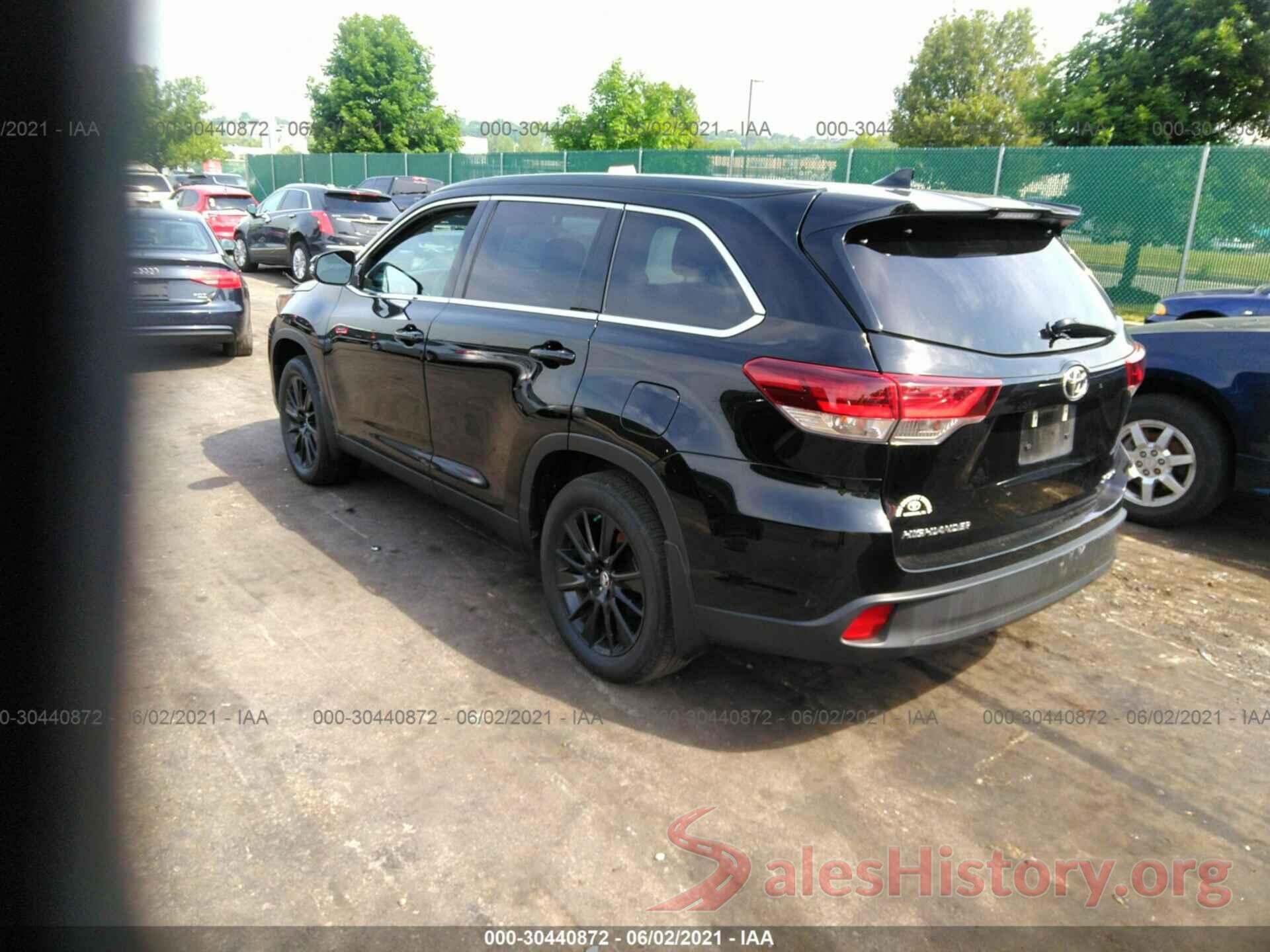 5TDJZRFH5KS608883 2019 TOYOTA HIGHLANDER