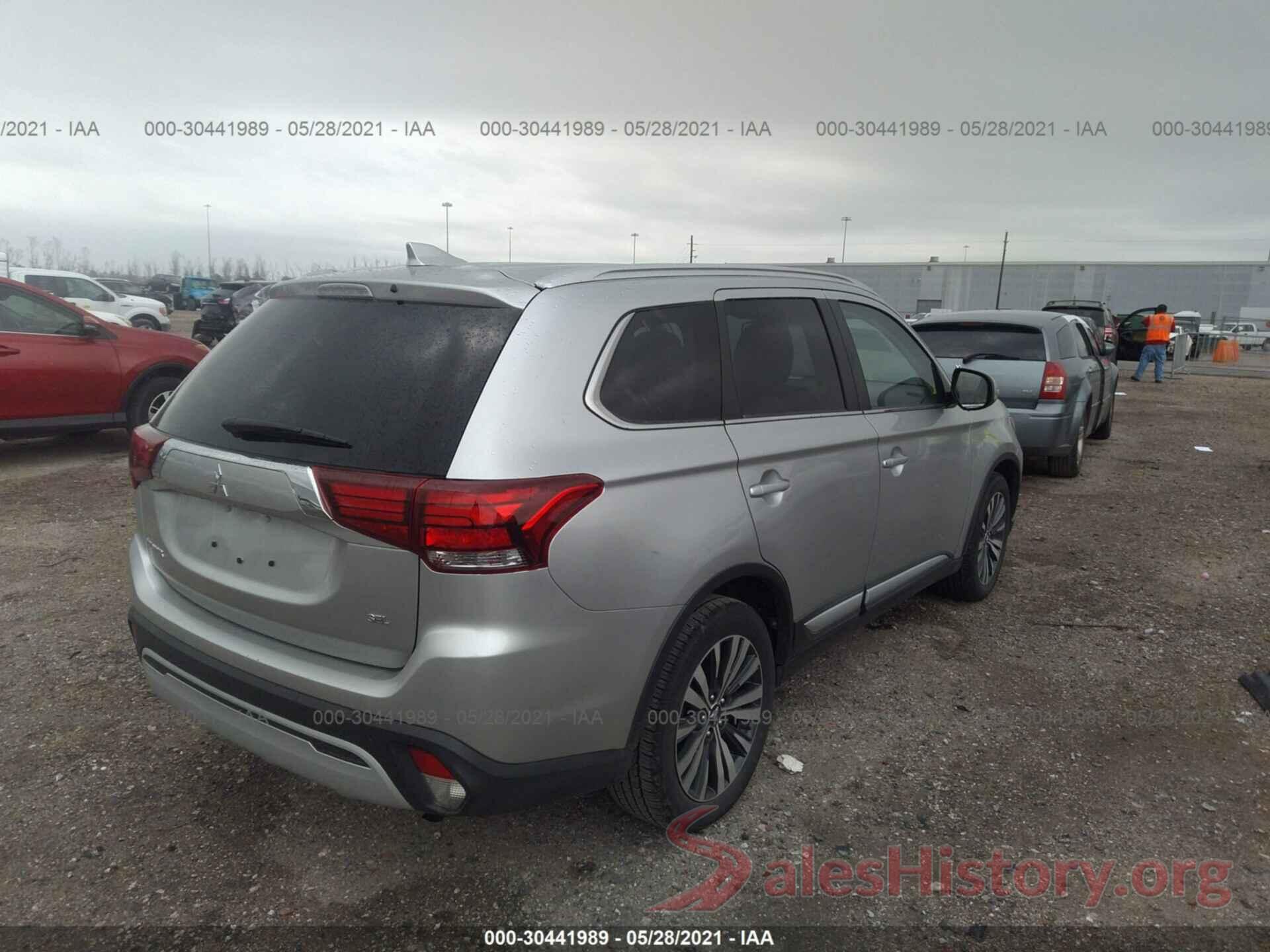 JA4AD3A32LZ031702 2020 MITSUBISHI OUTLANDER