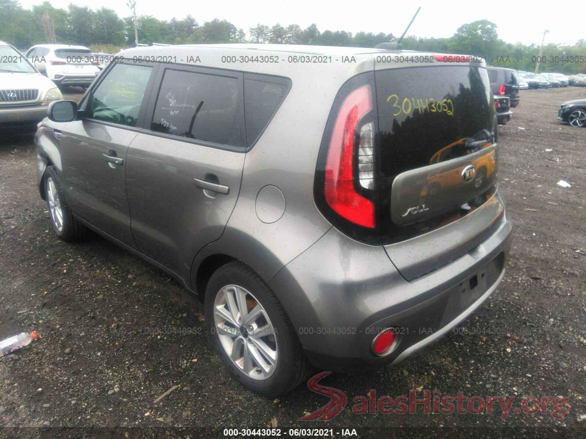 KNDJP3A50J7625888 2018 KIA SOUL