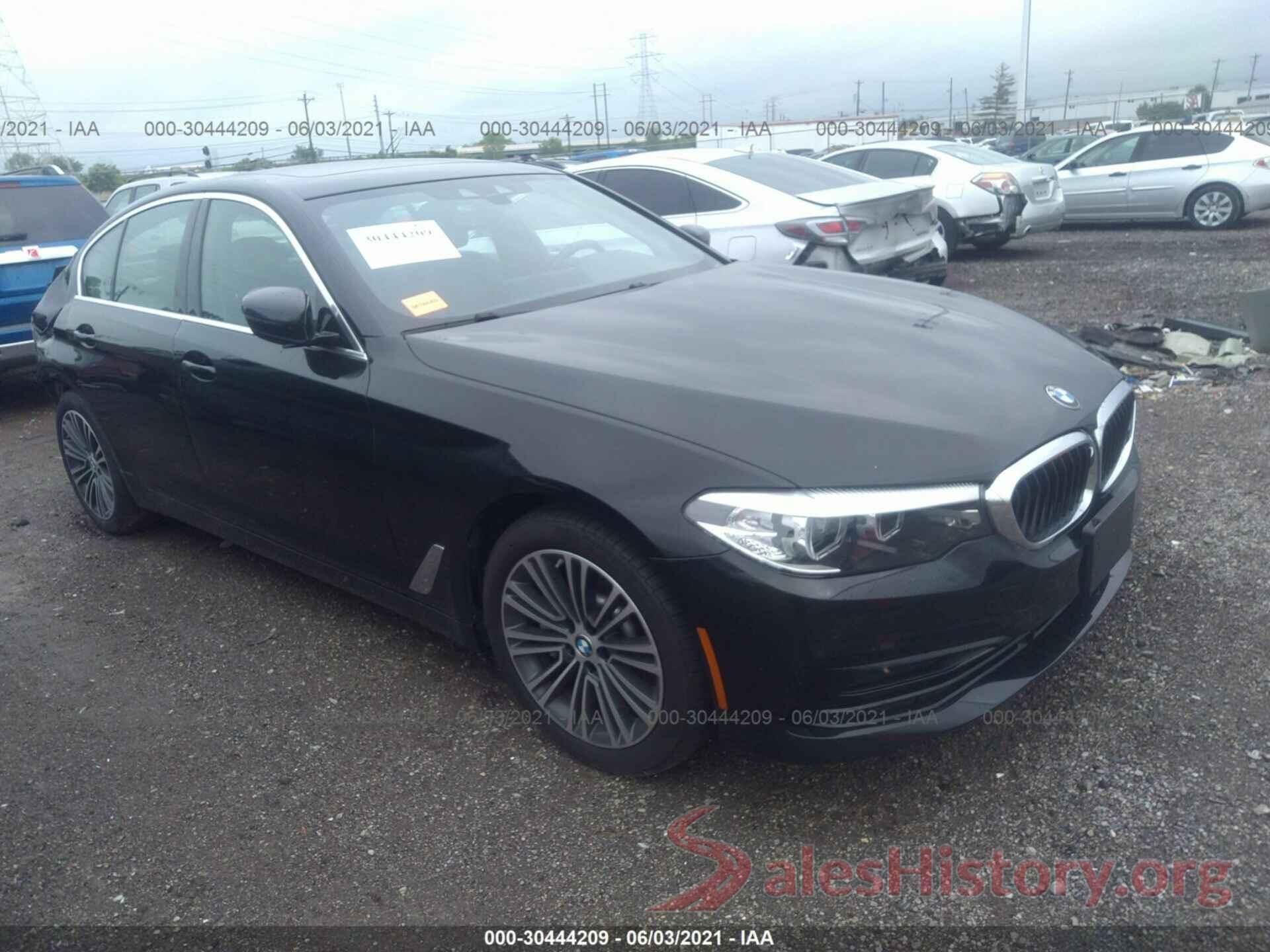 WBAJA7C56KWW17417 2019 BMW 5 SERIES