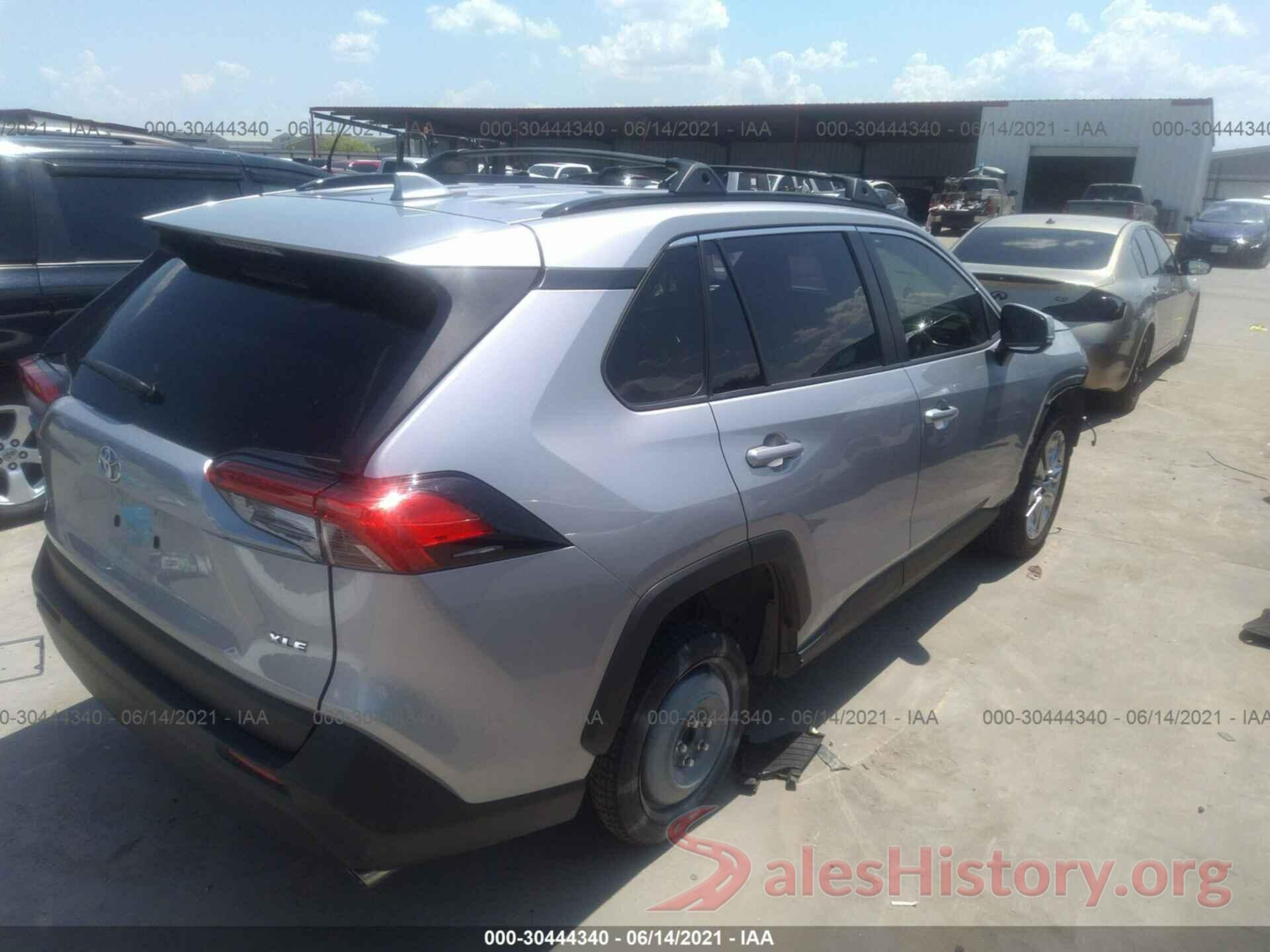 JTMC1RFV5KD502175 2019 TOYOTA RAV4