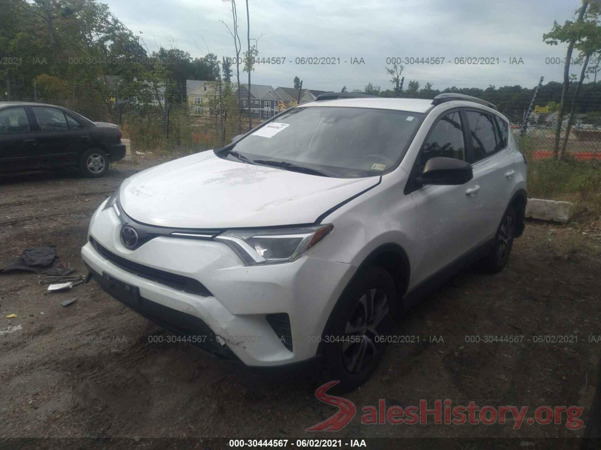 JTMZFREV7HJ127011 2017 TOYOTA RAV4