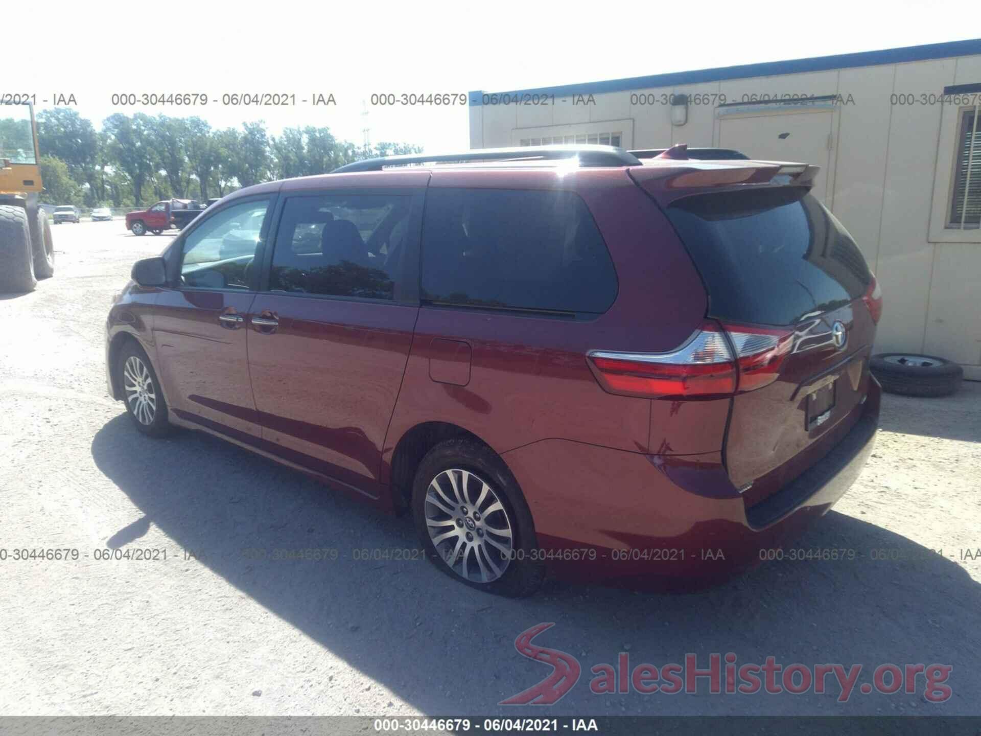 5TDYZ3DC3JS908200 2018 TOYOTA SIENNA