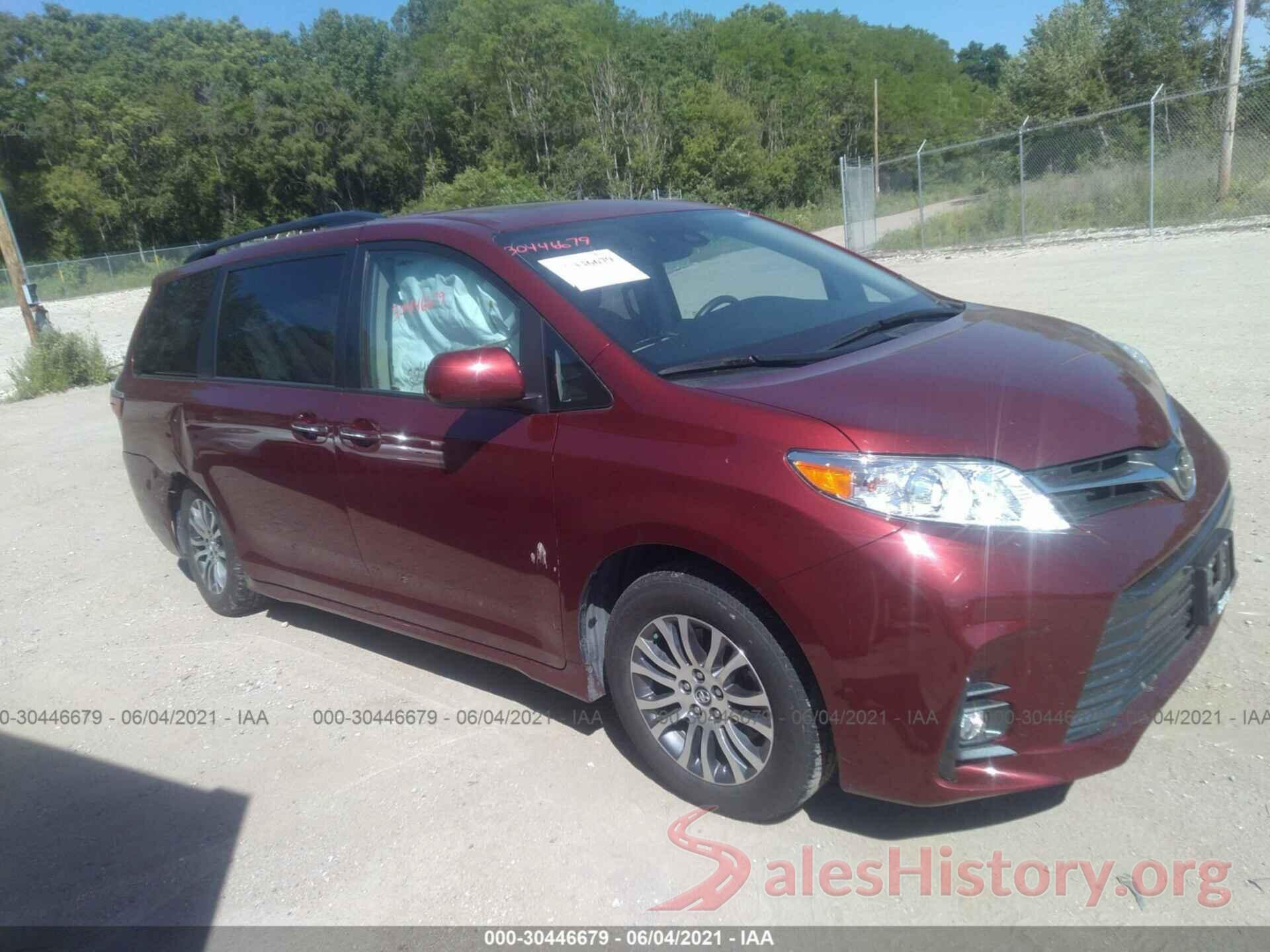 5TDYZ3DC3JS908200 2018 TOYOTA SIENNA