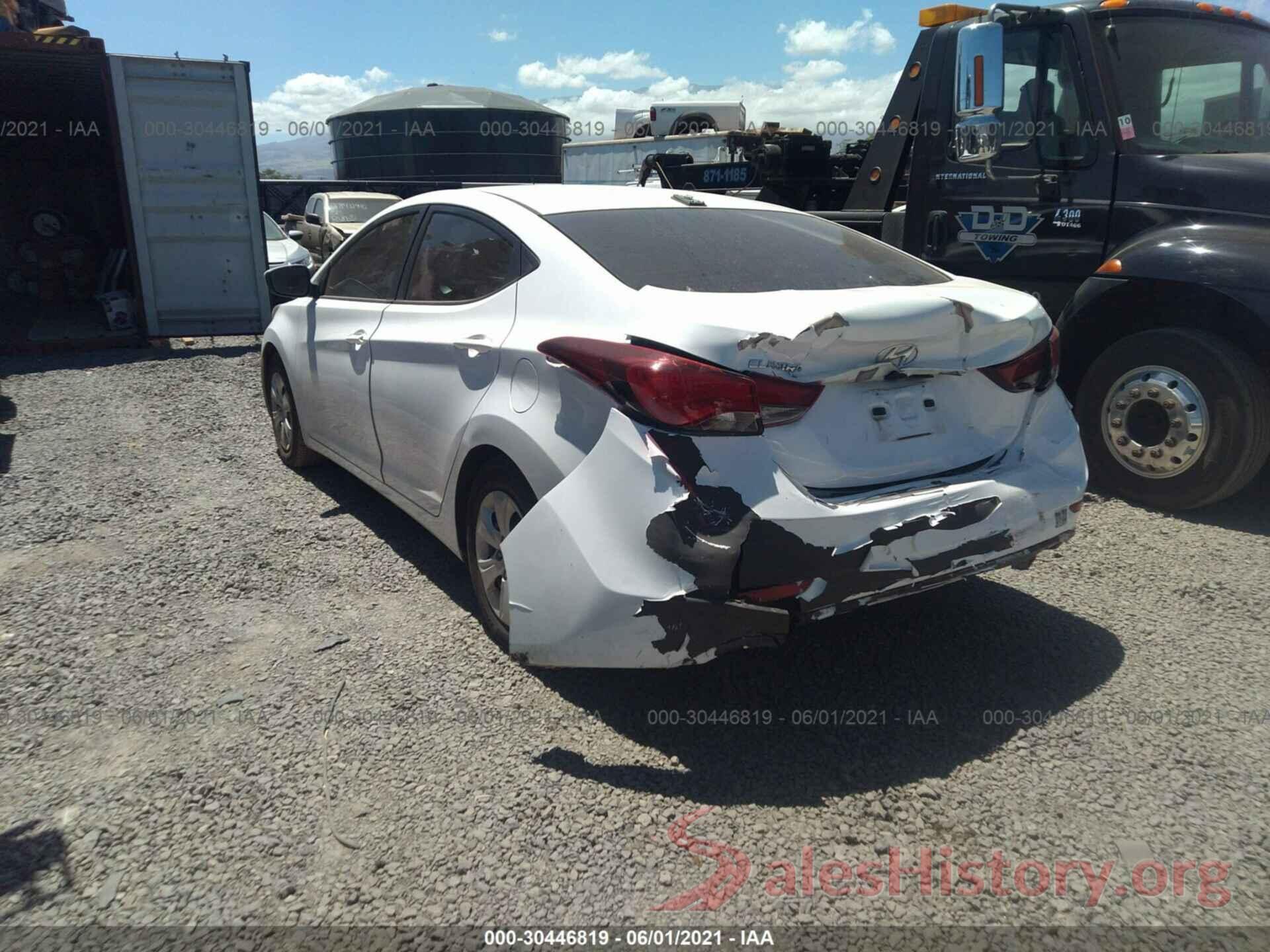 5NPDH4AE6GH692077 2016 HYUNDAI ELANTRA