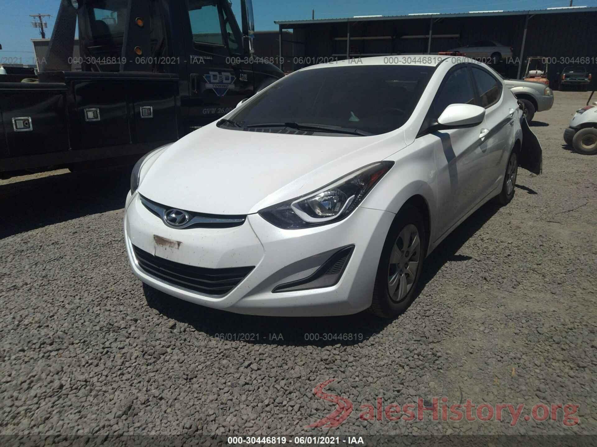 5NPDH4AE6GH692077 2016 HYUNDAI ELANTRA