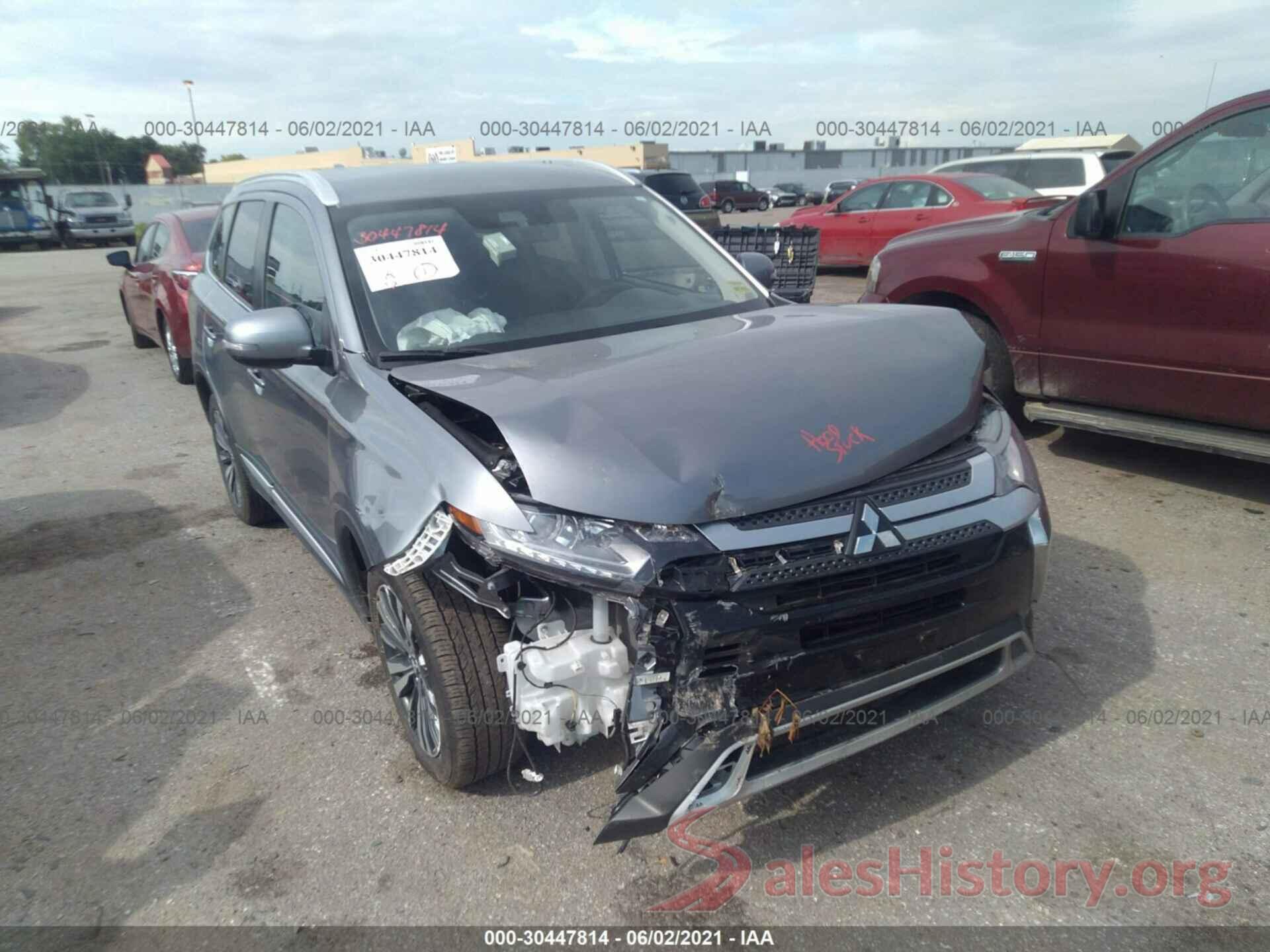 JA4AD3A33LZ043244 2020 MITSUBISHI OUTLANDER