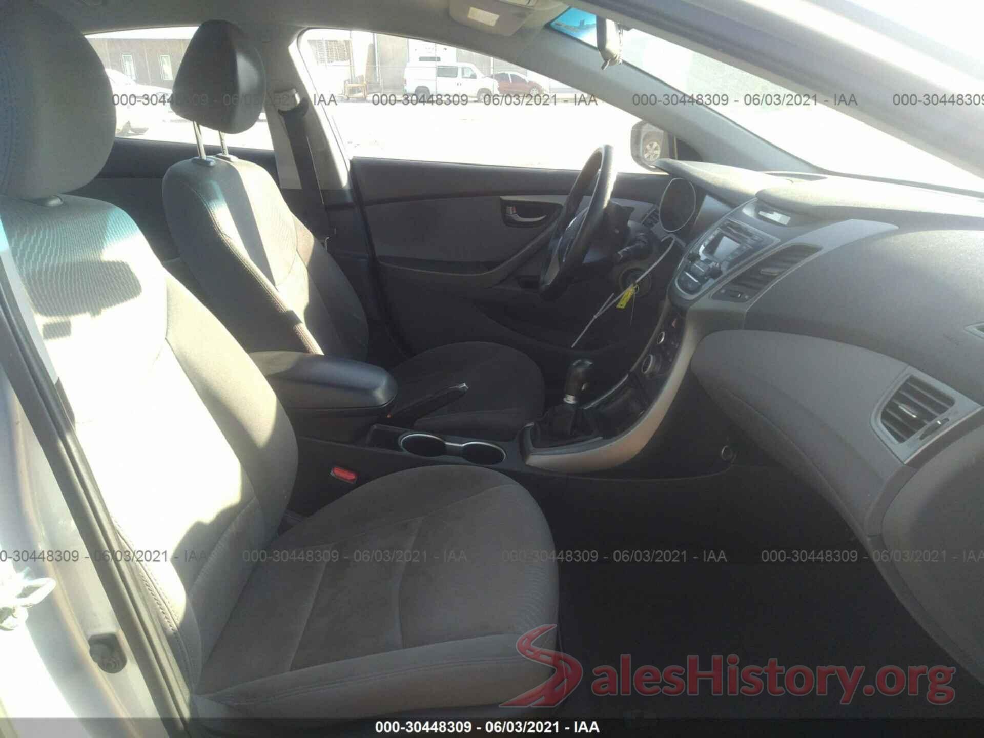 5NPDH4AE4GH669736 2016 HYUNDAI ELANTRA