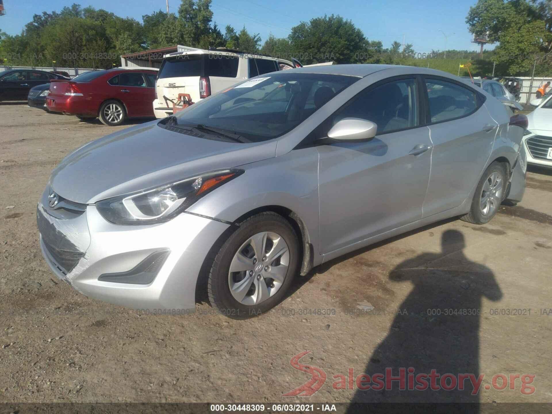 5NPDH4AE4GH669736 2016 HYUNDAI ELANTRA