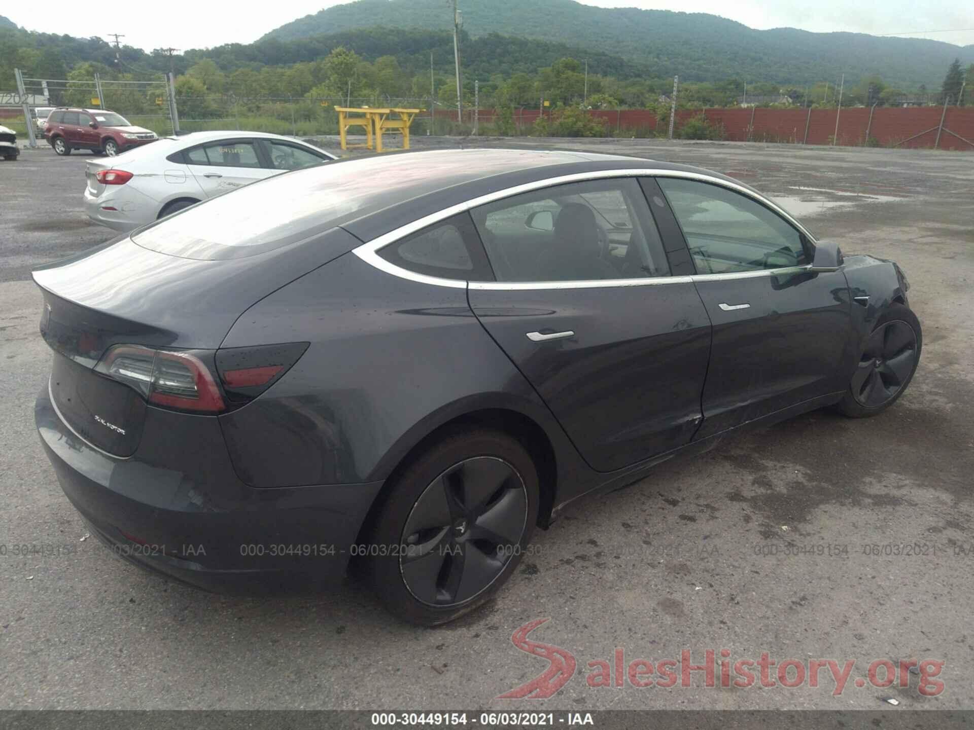 5YJ3E1EB2JF130458 2018 TESLA MODEL 3