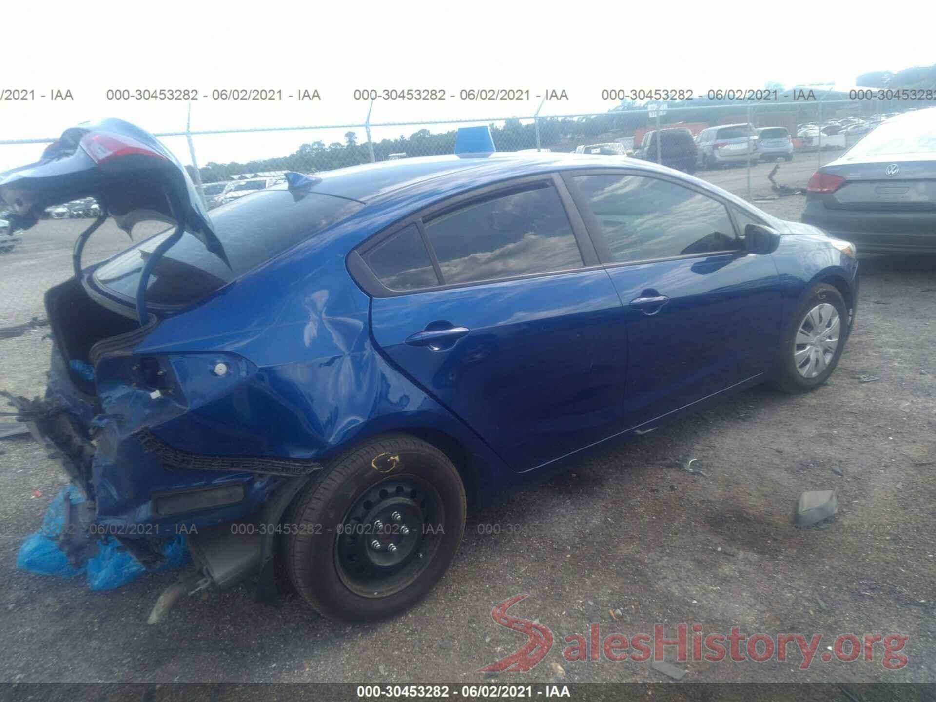 3KPFK4A74HE103318 2017 KIA FORTE