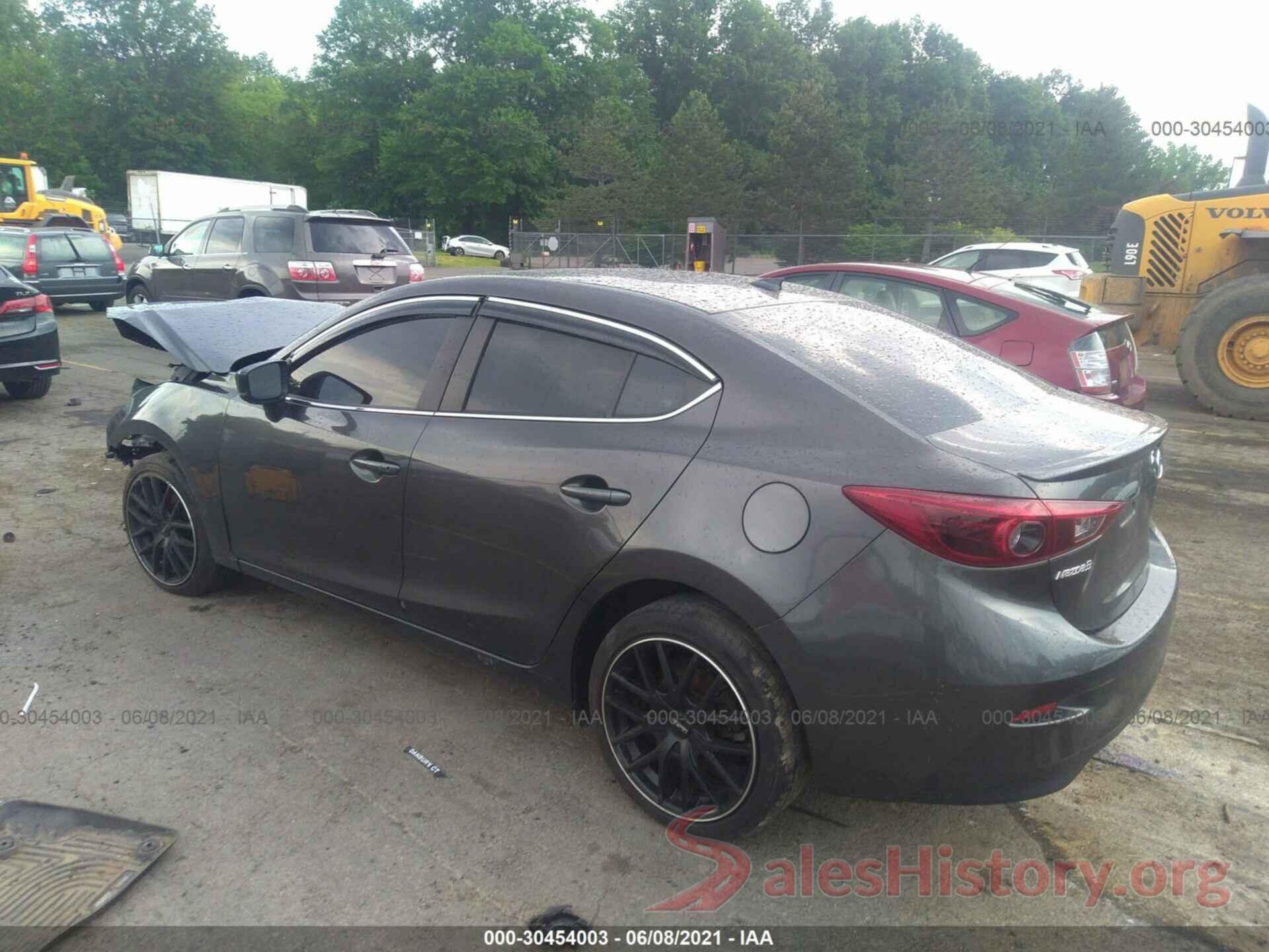 3MZBN1W37JM183510 2018 MAZDA MAZDA3 4-DOOR