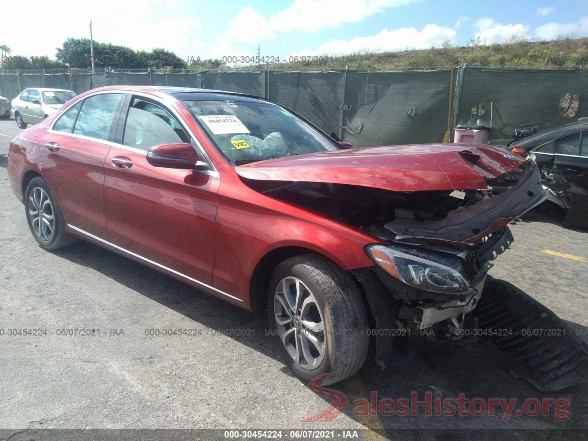 55SWF4KB5HU226917 2017 MERCEDES-BENZ C-CLASS