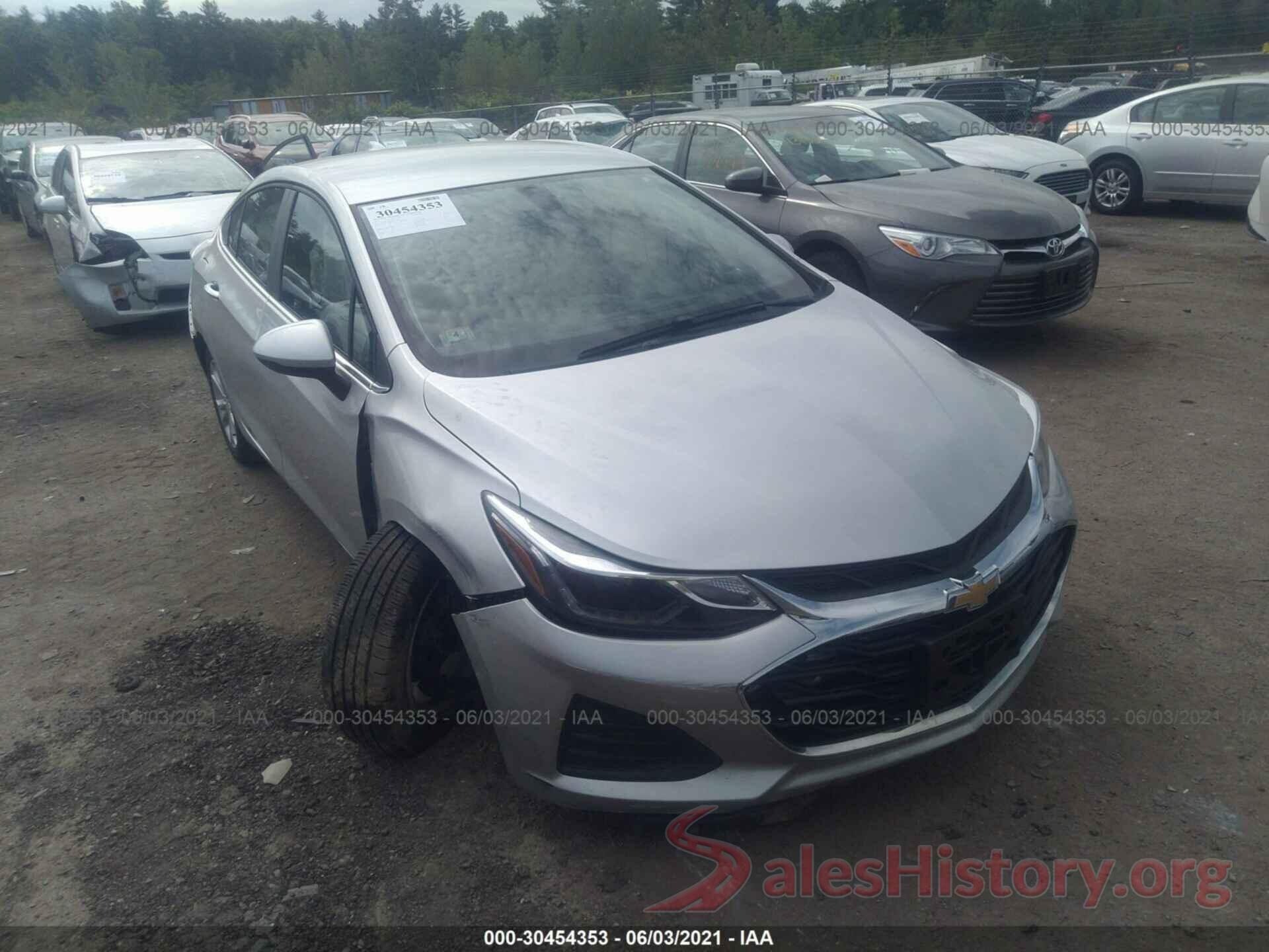 1G1BE5SMXK7112203 2019 CHEVROLET CRUZE