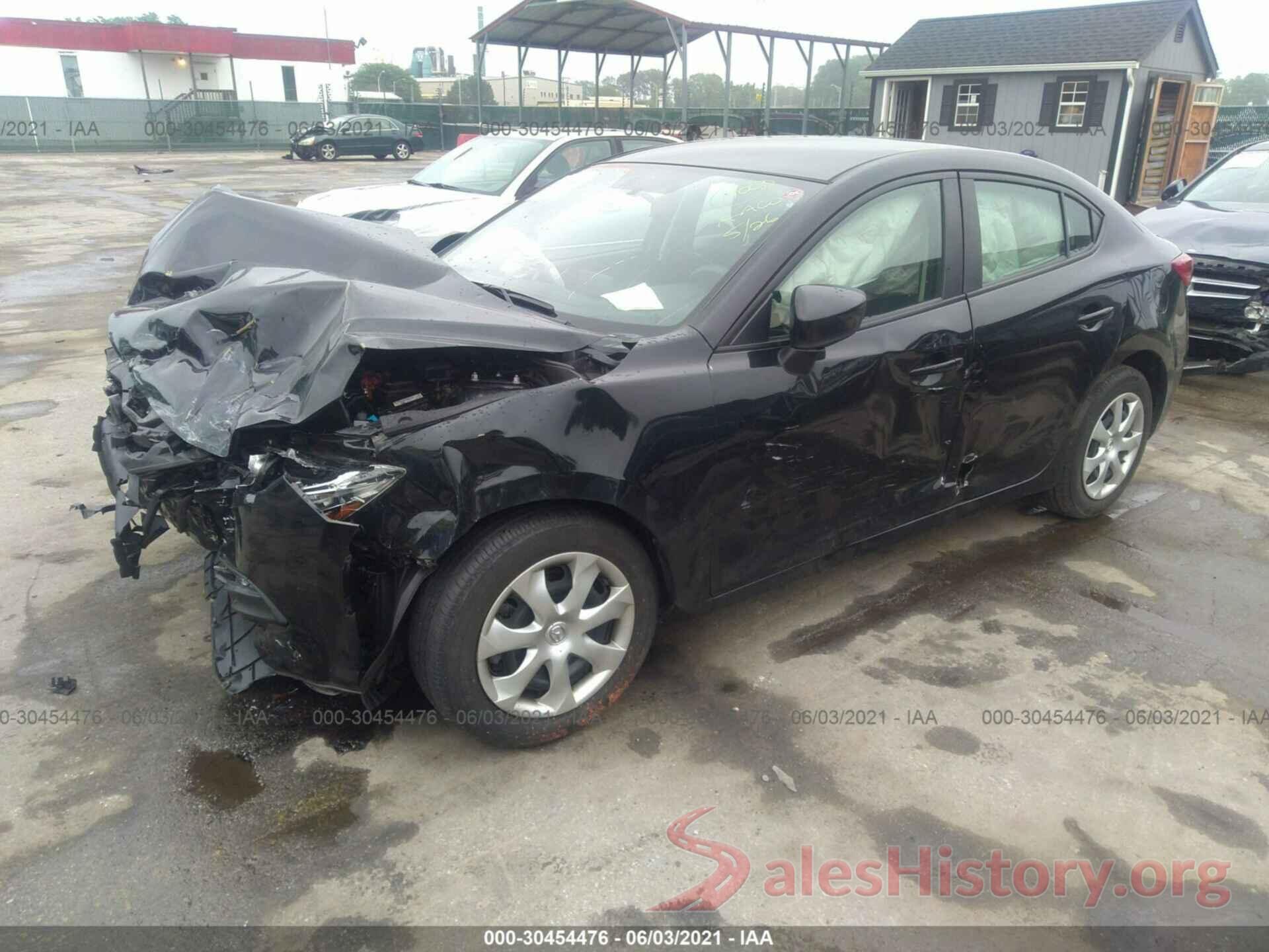 3MZBN1U77HM157571 2017 MAZDA MAZDA3 4-DOOR